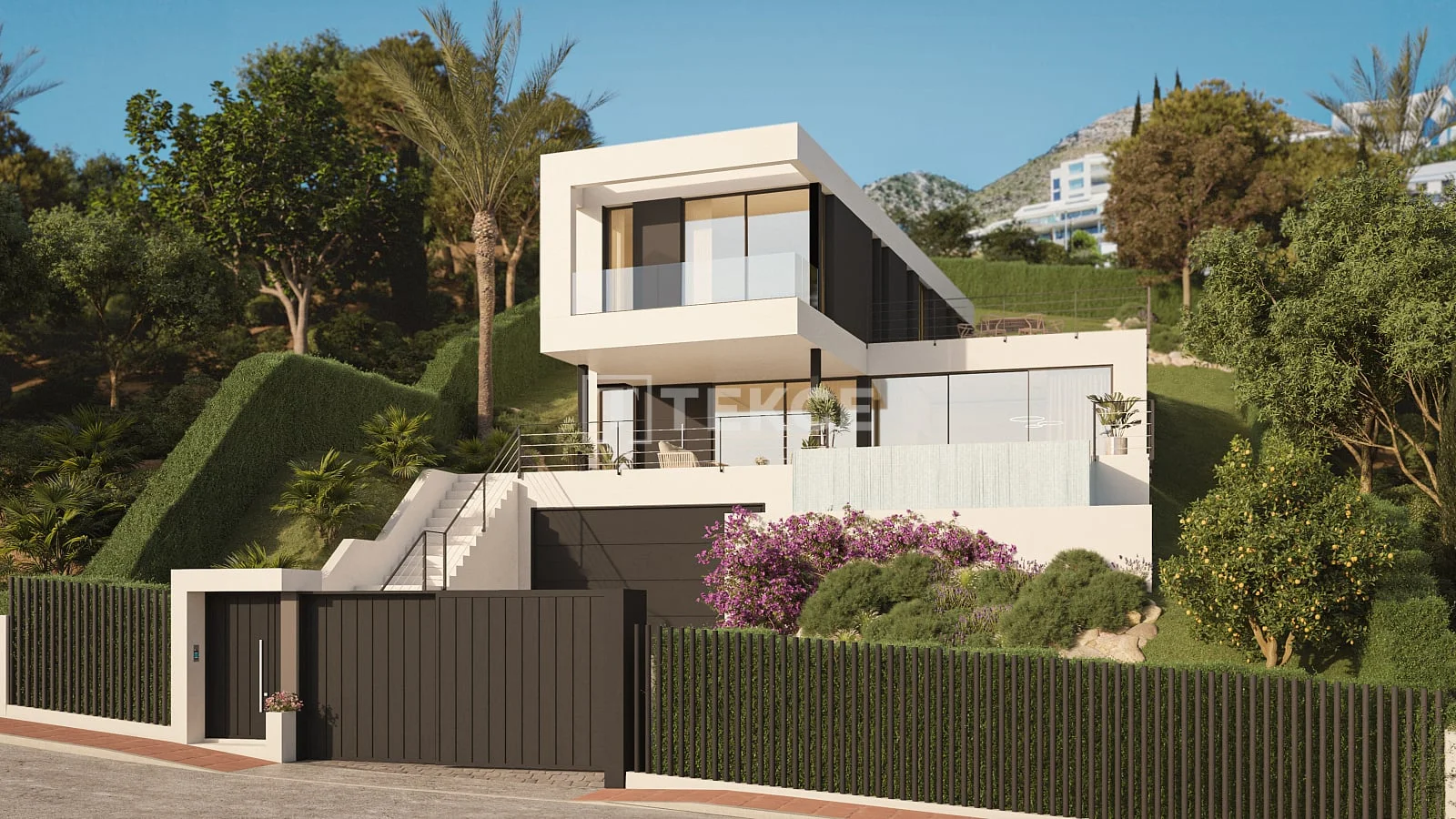 3-Bedroom Villa with Private Pool and Sea View in Benalmadena, photo 2