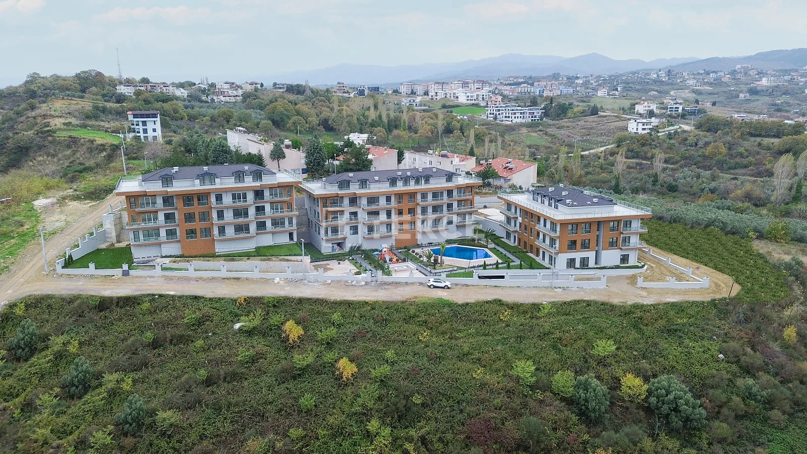 1-Bedroom Apartment with Sea View in Cinarcik, photo 2
