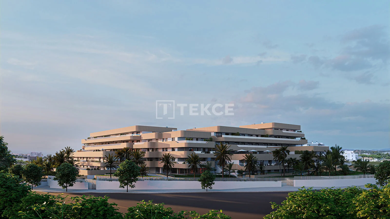4-Bedroom Apartment with Sea View in Estepona, photo 3