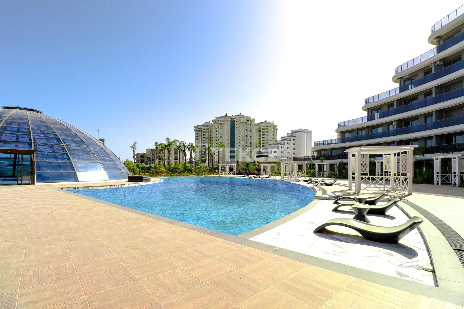 1-Bedroom Apartment with Private Pool in Aksu, Antalya, photo 3