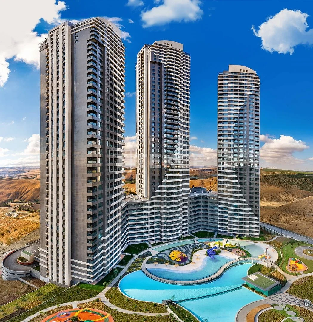 3-Bedroom Apartment with Lake Views in Cankaya, Ankara