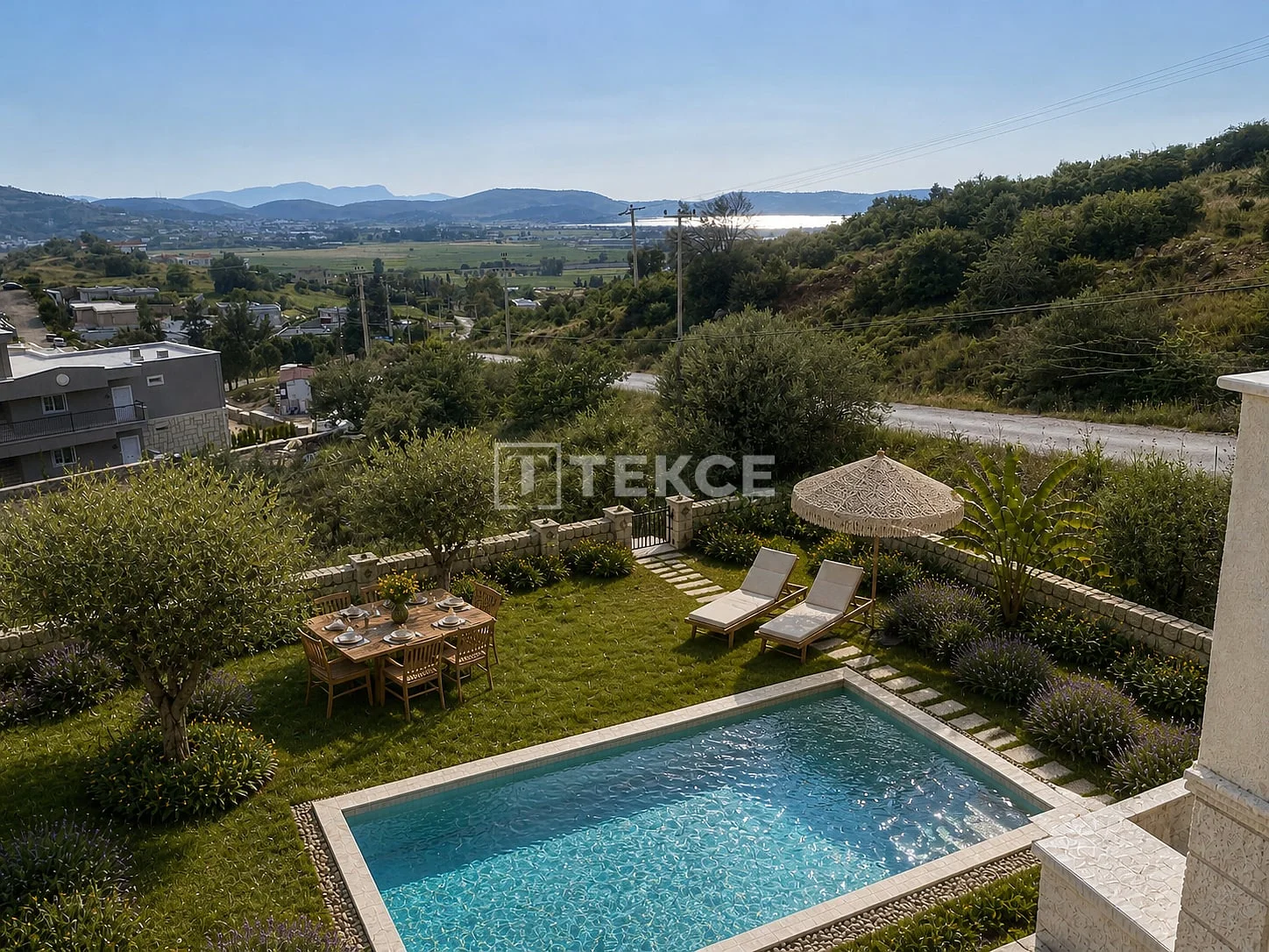 4-Bedroom Townhouse with Private Pool and Garden in Milas, photo 3
