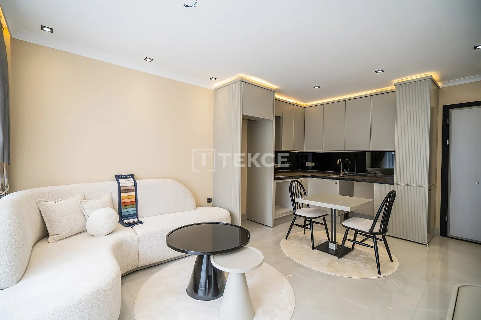 3-Bedroom Penthouse with Sea View in Mahmutlar, Alanya, photo 3