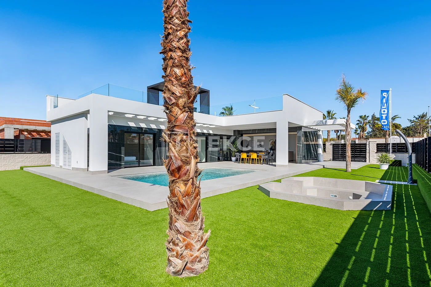 3-Bedroom Villa with Private Pool in Algarve, photo 2