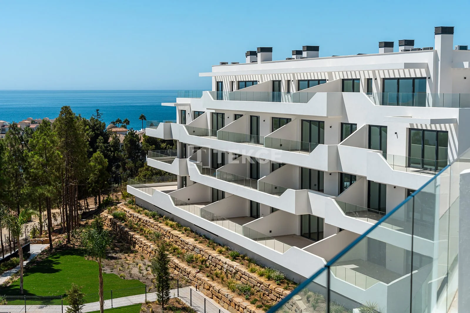 3-Bedroom Apartment with Sea View in Mijas, photo 4