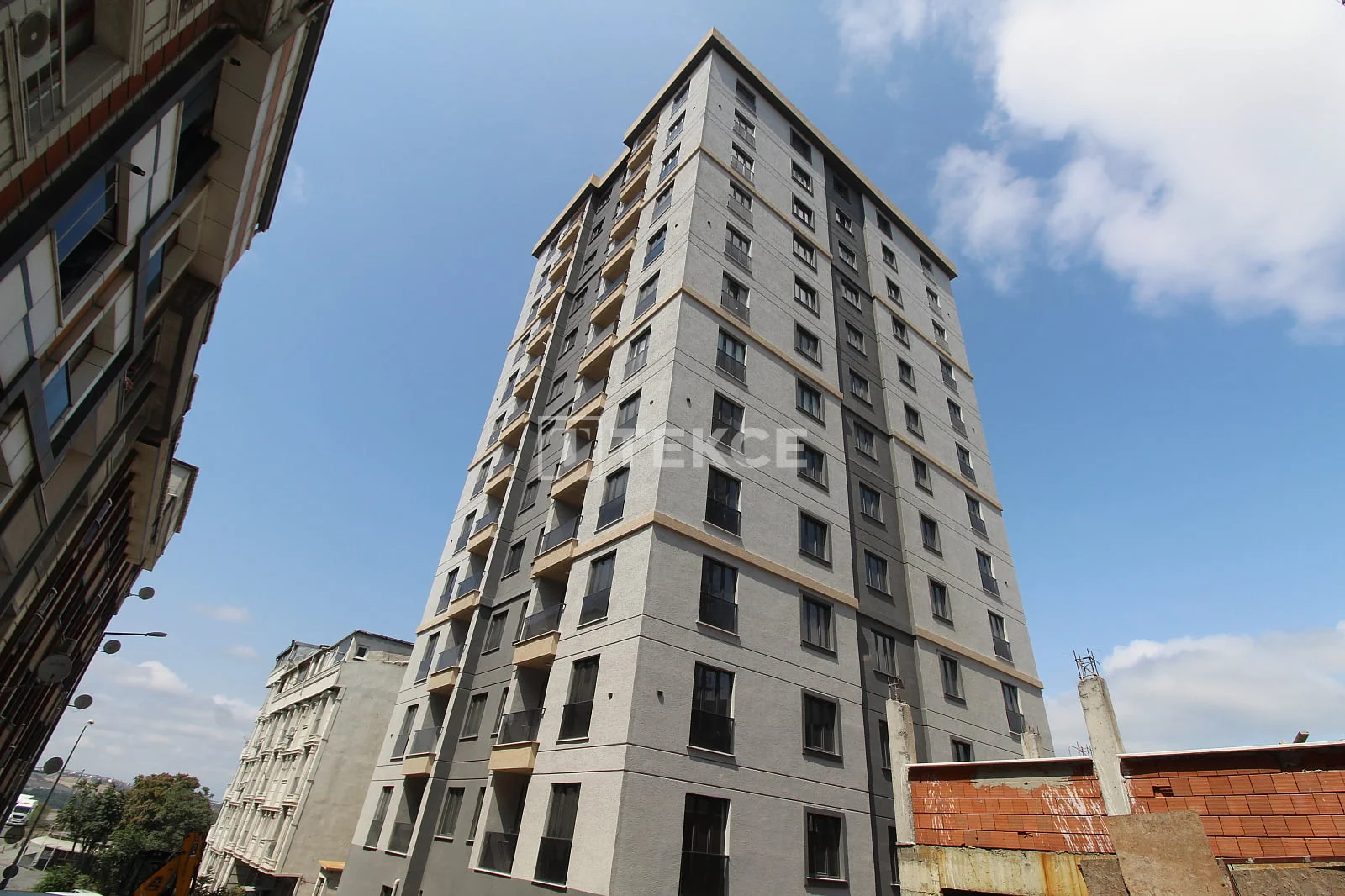 3-Bedroom Apartment with City View in Istanbul, photo 2