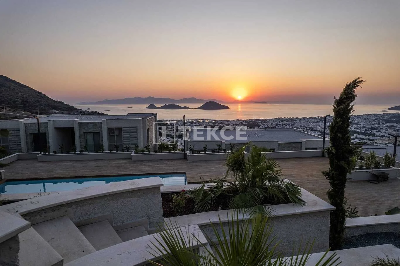 2-Bedroom Apartment with Sea View in Bodrum