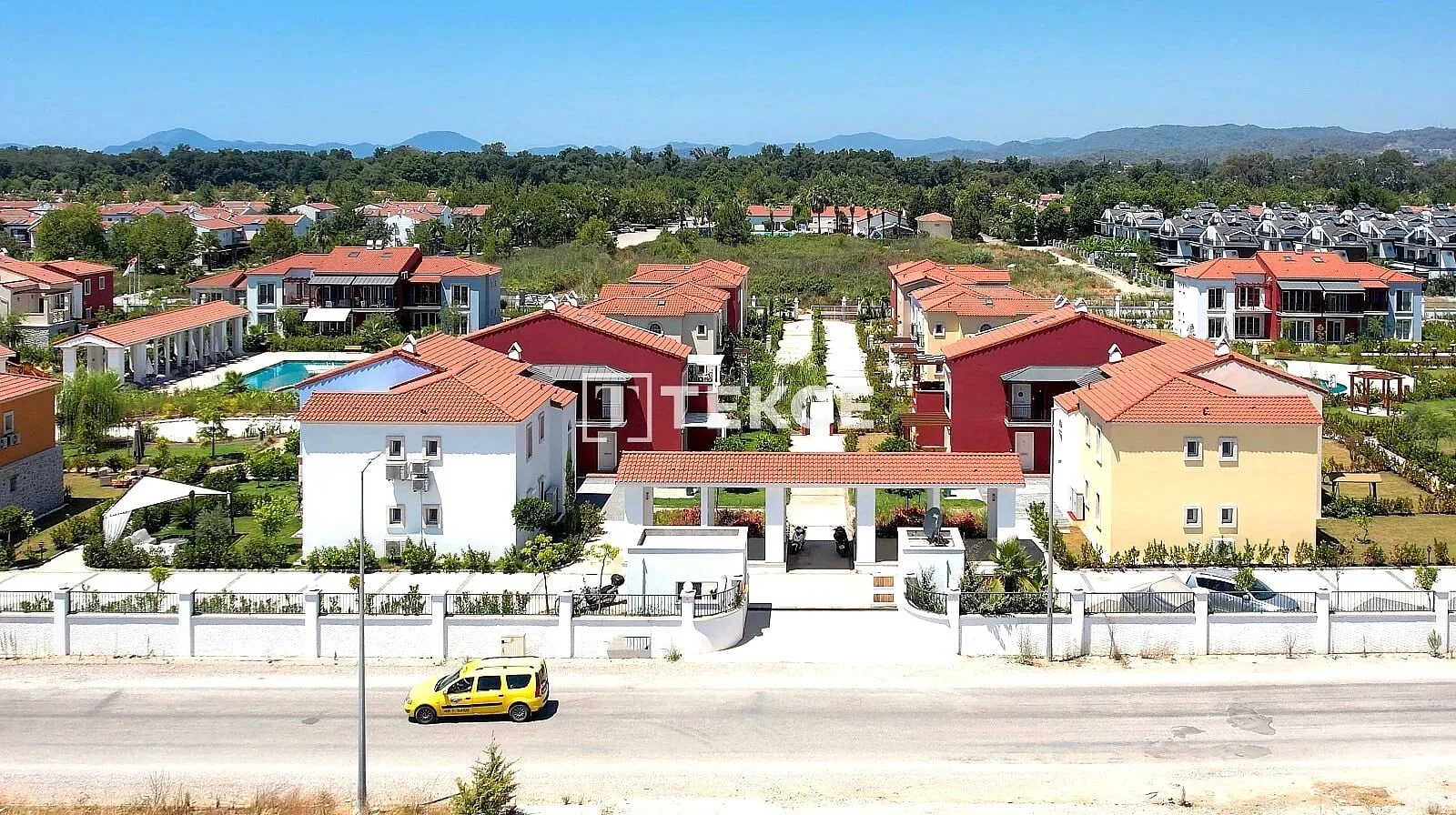 2-Bedroom Apartment with Shared Pool in Fethiye, Turkey, 500 m from the Sea, photo 3