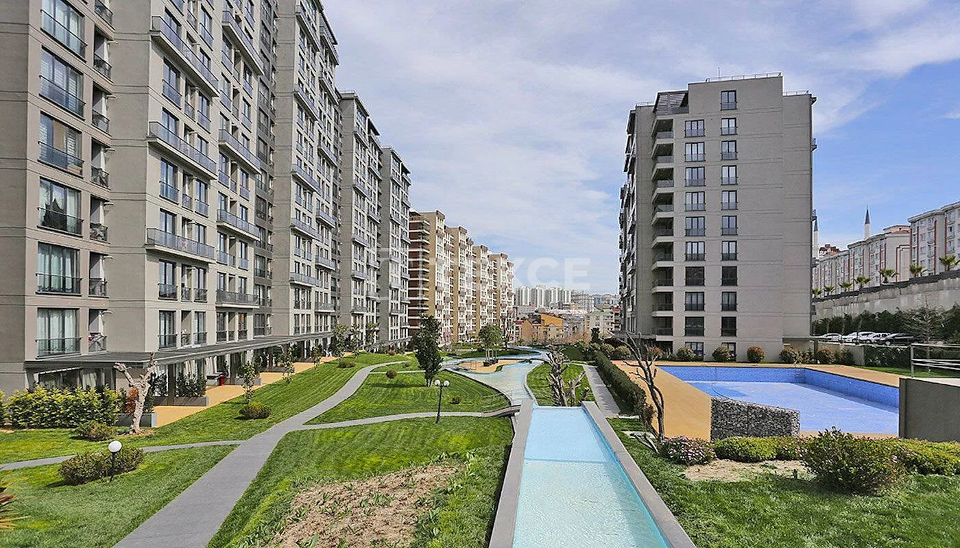 2-Bedroom Apartment in Istanbul, photo 3