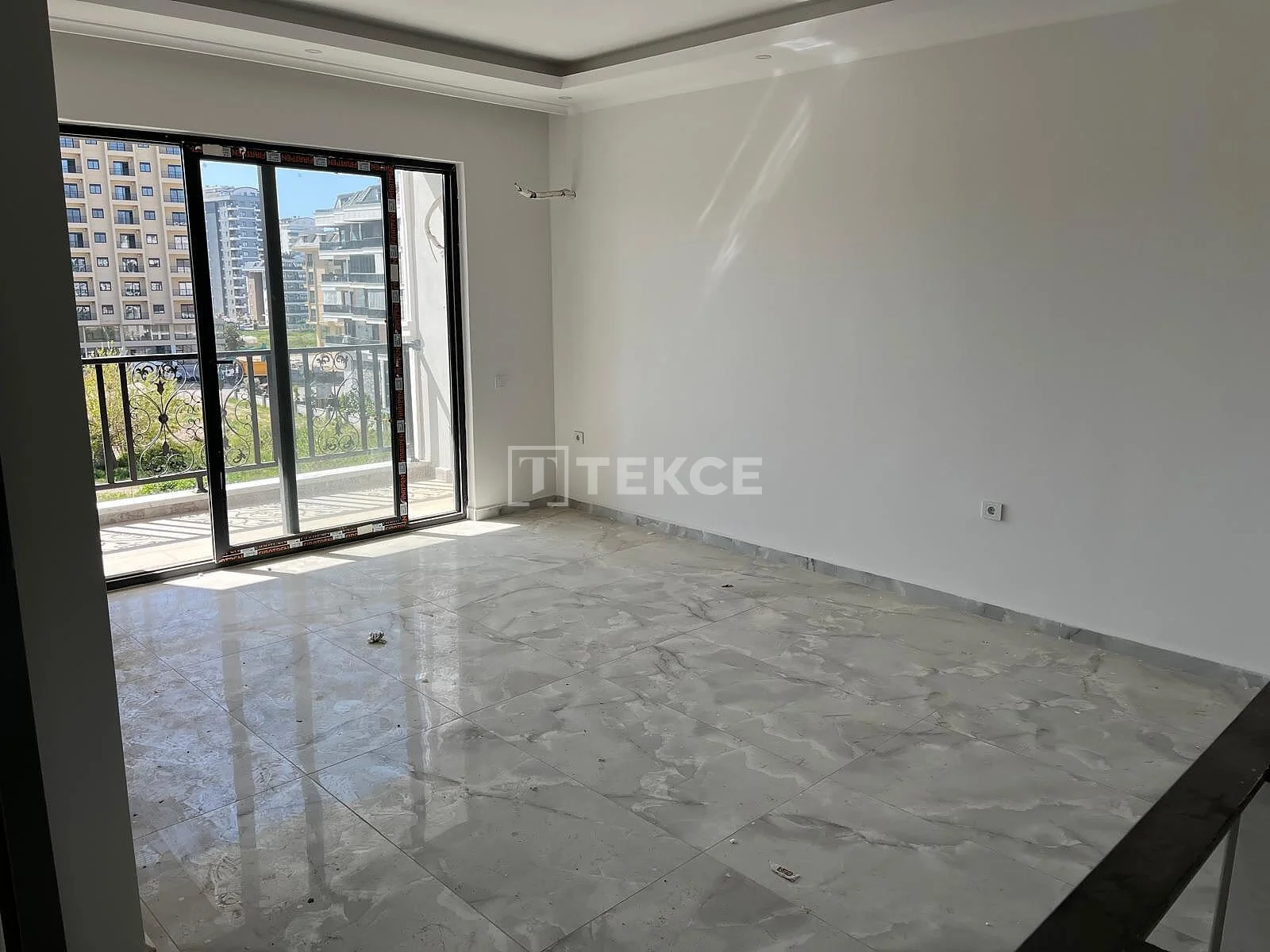 1-Bedroom Apartment with Sea View in Mahmutlar, Alanya, photo 5
