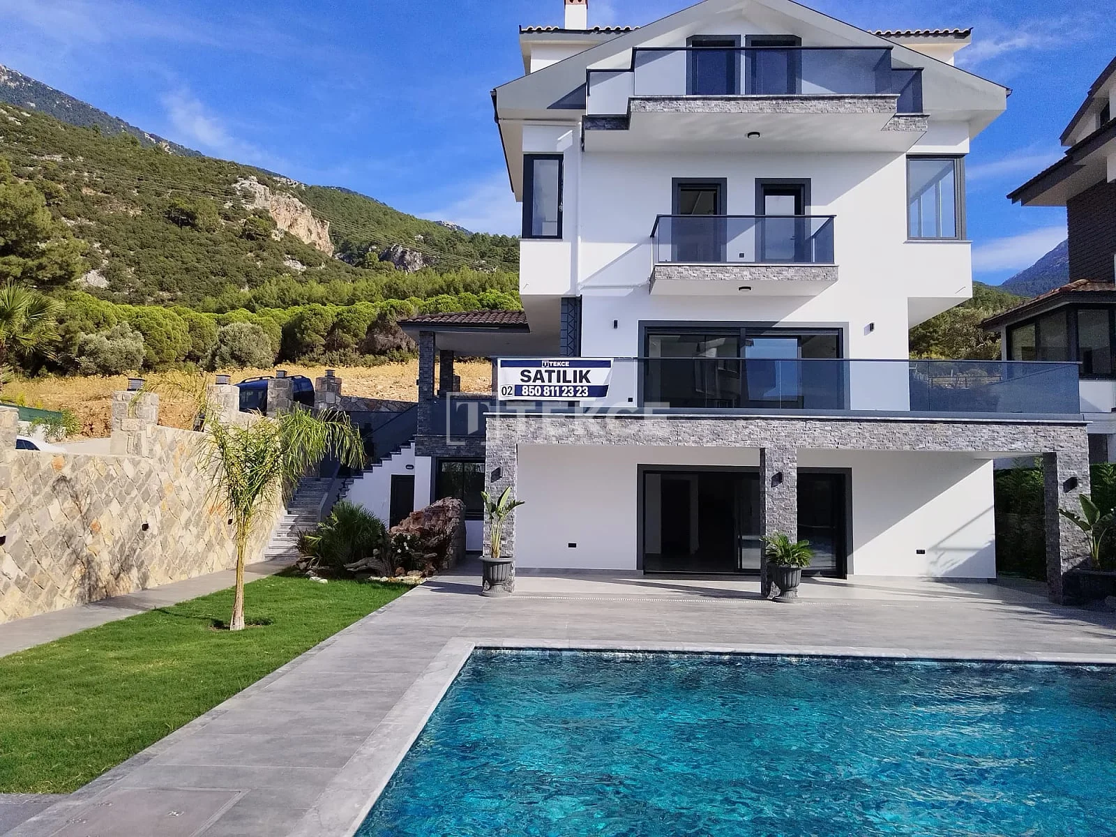 4-Bedroom Villa with Private Pool in Fethiye, photo 2