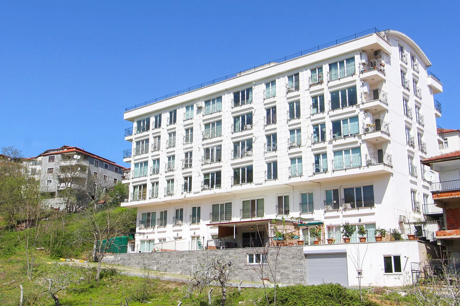 2-Bedroom Duplex with Hot Tub in Yalova, Turkey