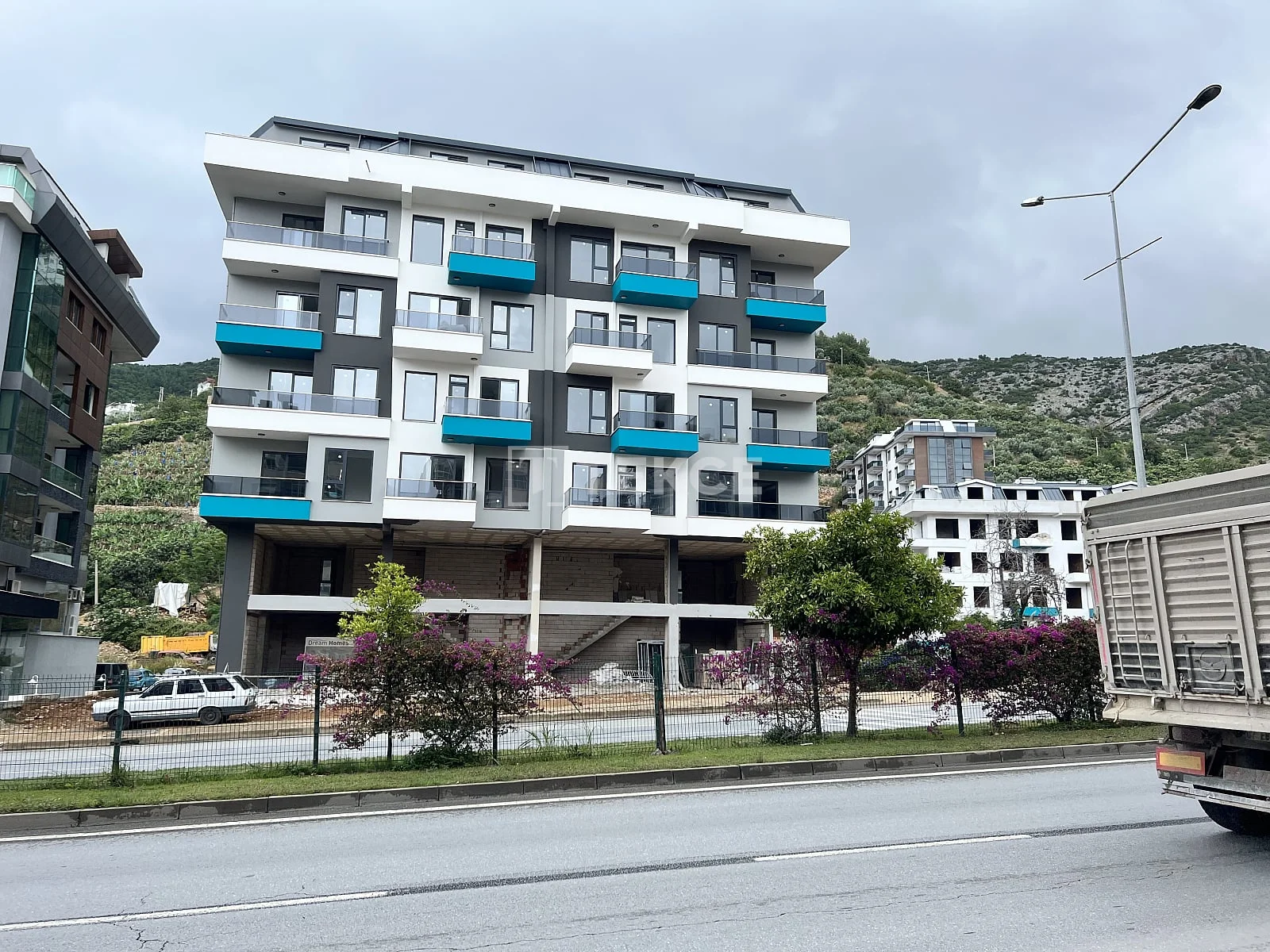 2-Bedroom Apartment with Balcony and Terrace in Alanya, photo 4