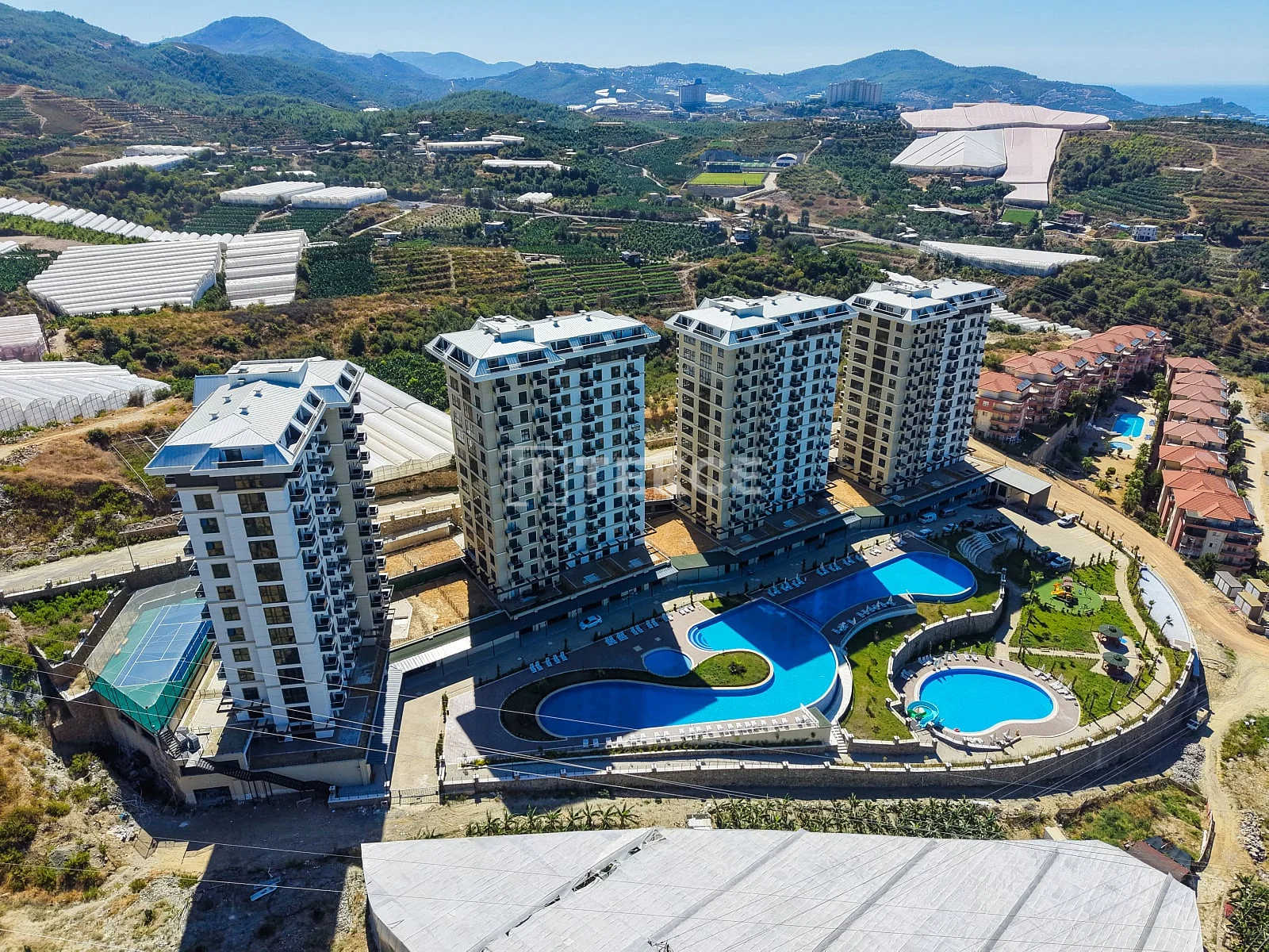 4-Bedroom (5 rooms) Penthouse with Sea View in Mahmutlar, Alanya, photo 3