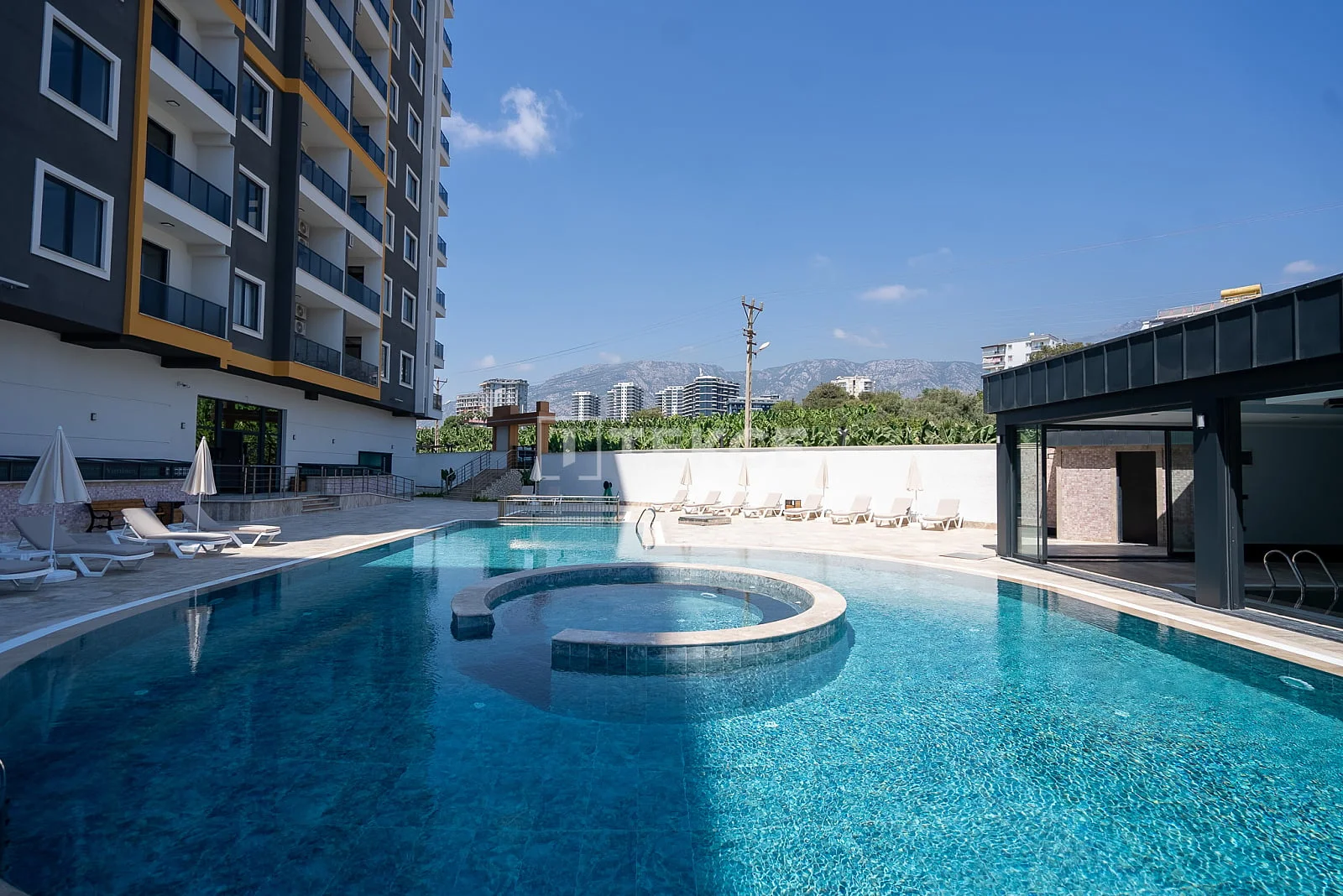 2-Bedroom Penthouse and Apartment with Sea View in Mahmutlar, Alanya, photo 5