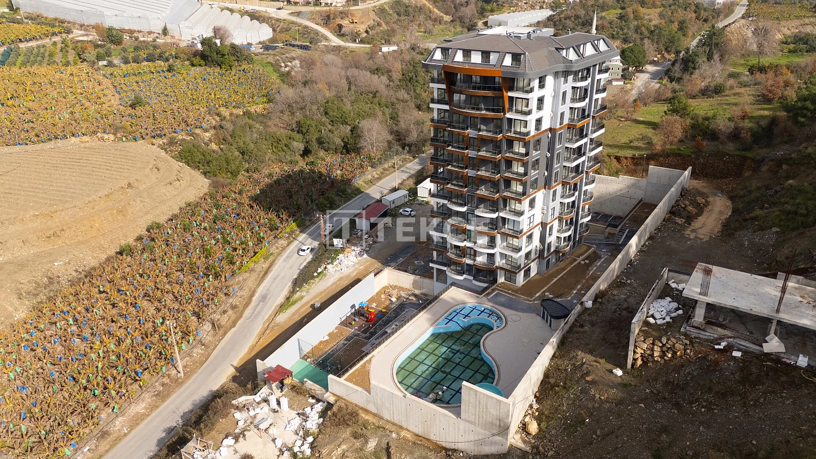 1-Bedroom Apartment with Mountain and City Views in Mahmutlar, Alanya