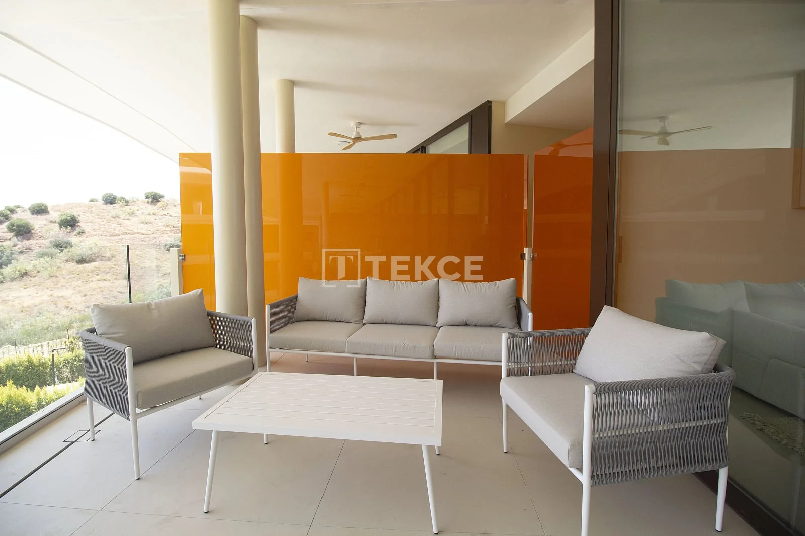 2-Bedroom Apartment with Mountain View Terrace in Fuengirola, photo 4