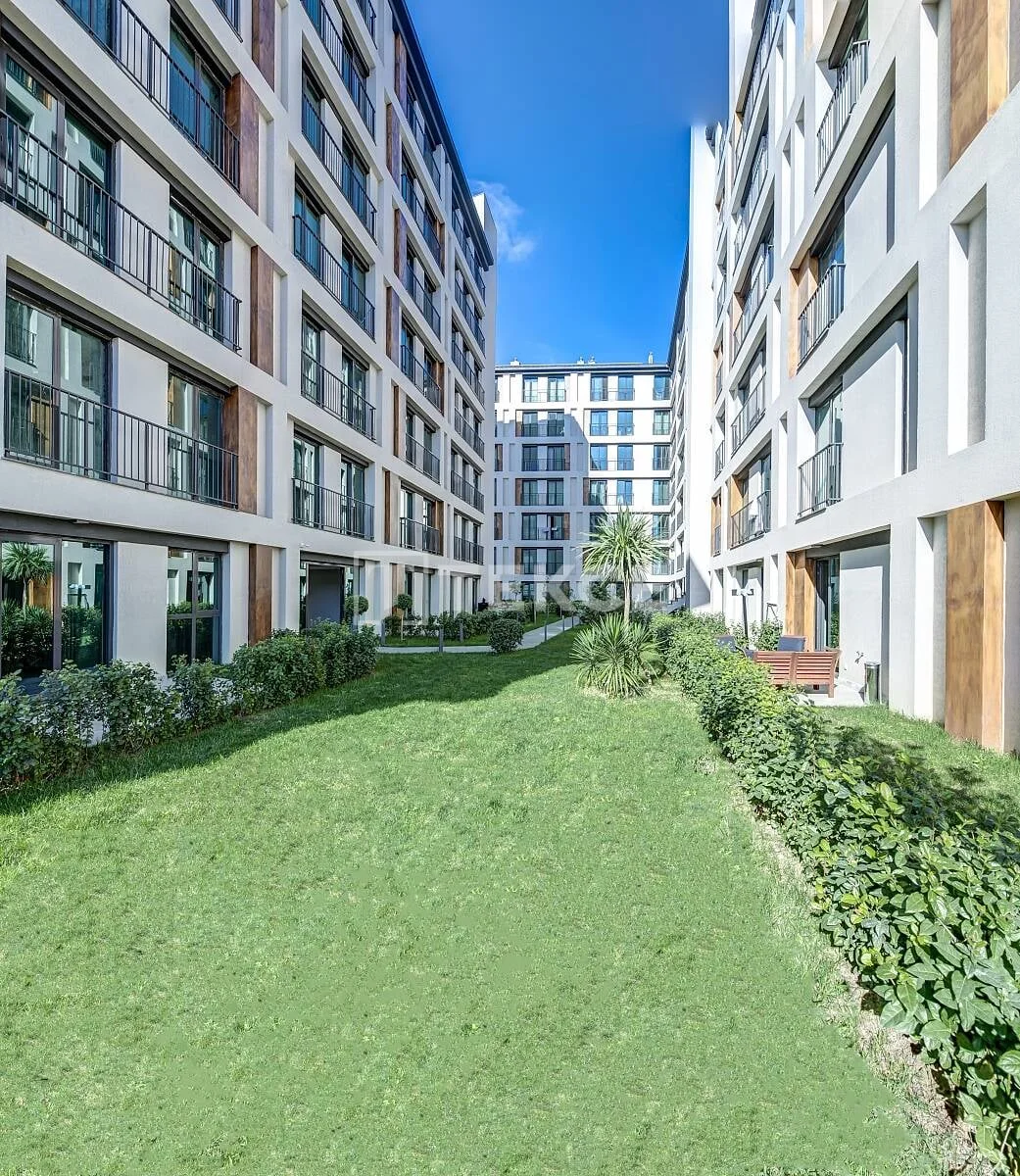 1-Bedroom Apartment with Sea and City View in Beyoglu, Istanbul, photo 4