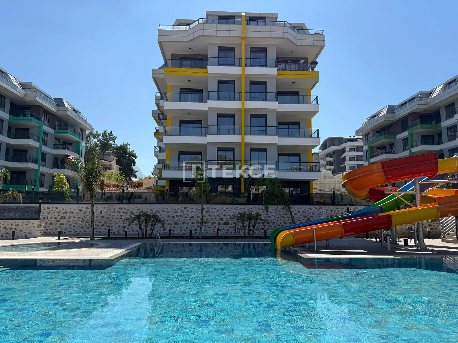 3-Bedroom Penthouse and Apartments in New Complex in Oba, Alanya
