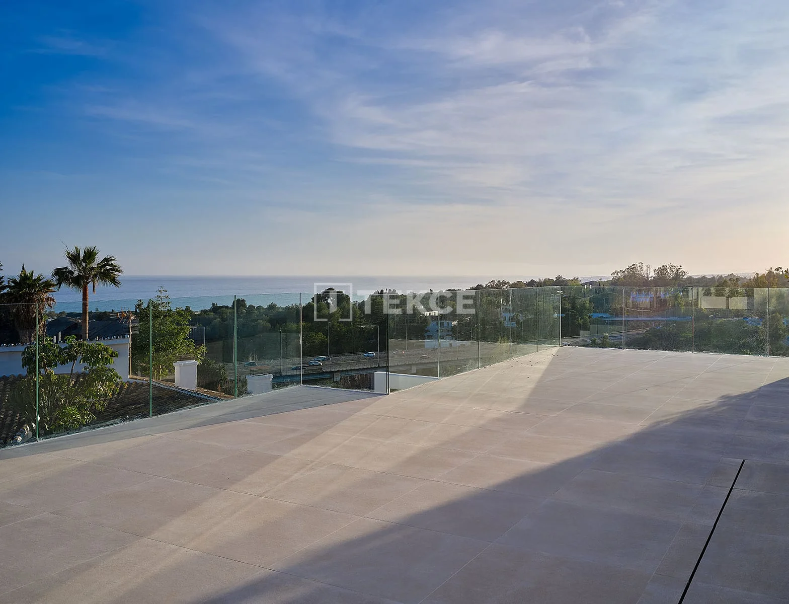 4-Bedroom Villa with Private Pool and Sea View in Marbella, photo 2