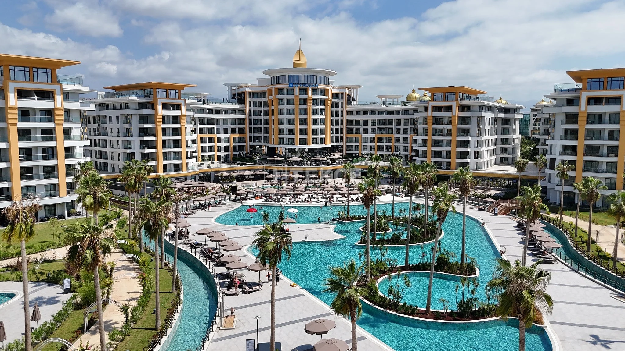 Квартира 1+1 в комплексе 5* с инфраструктурой отеля в Алании
