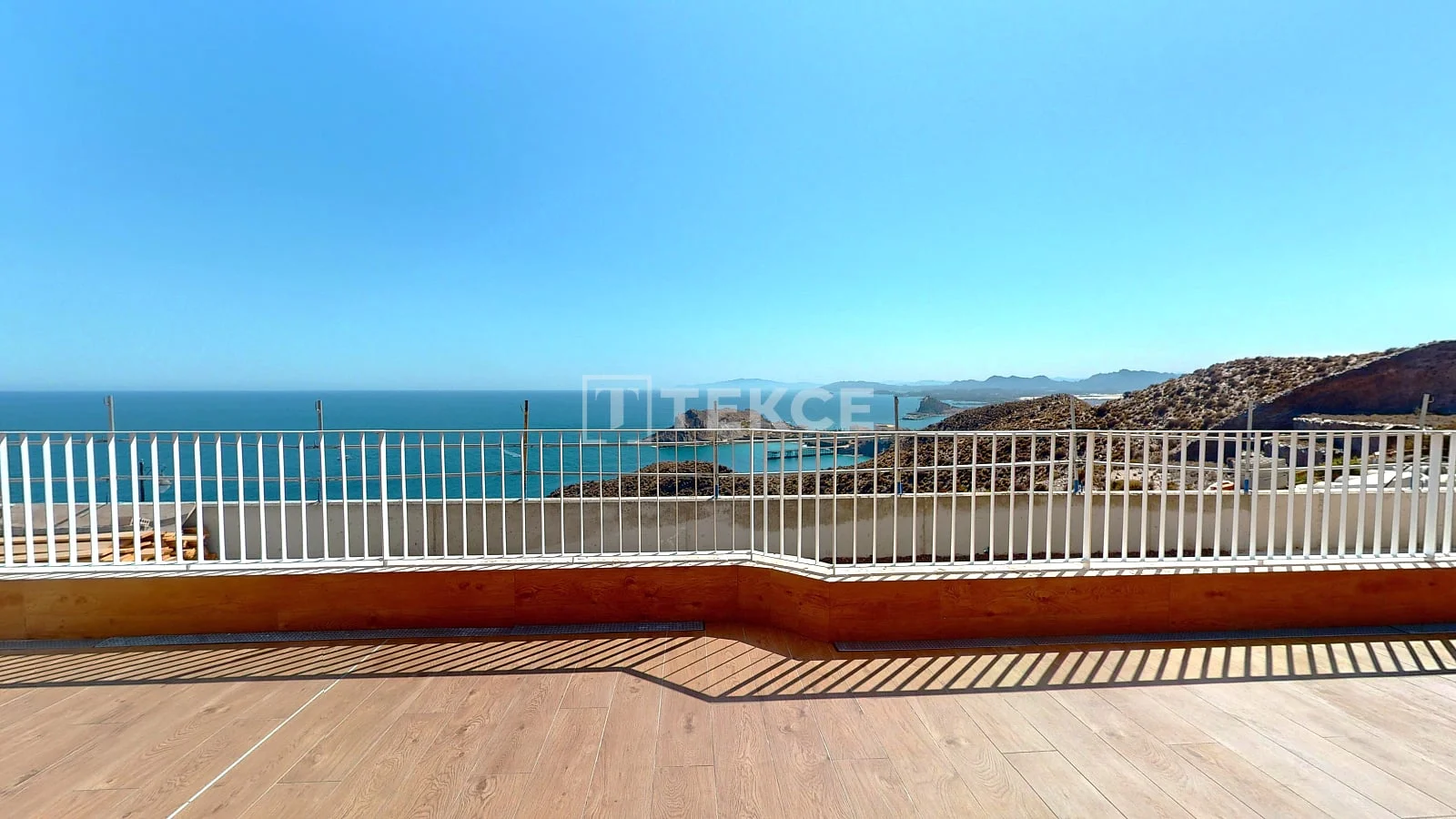 3-Bedroom Apartment with Sea View in Aguilas