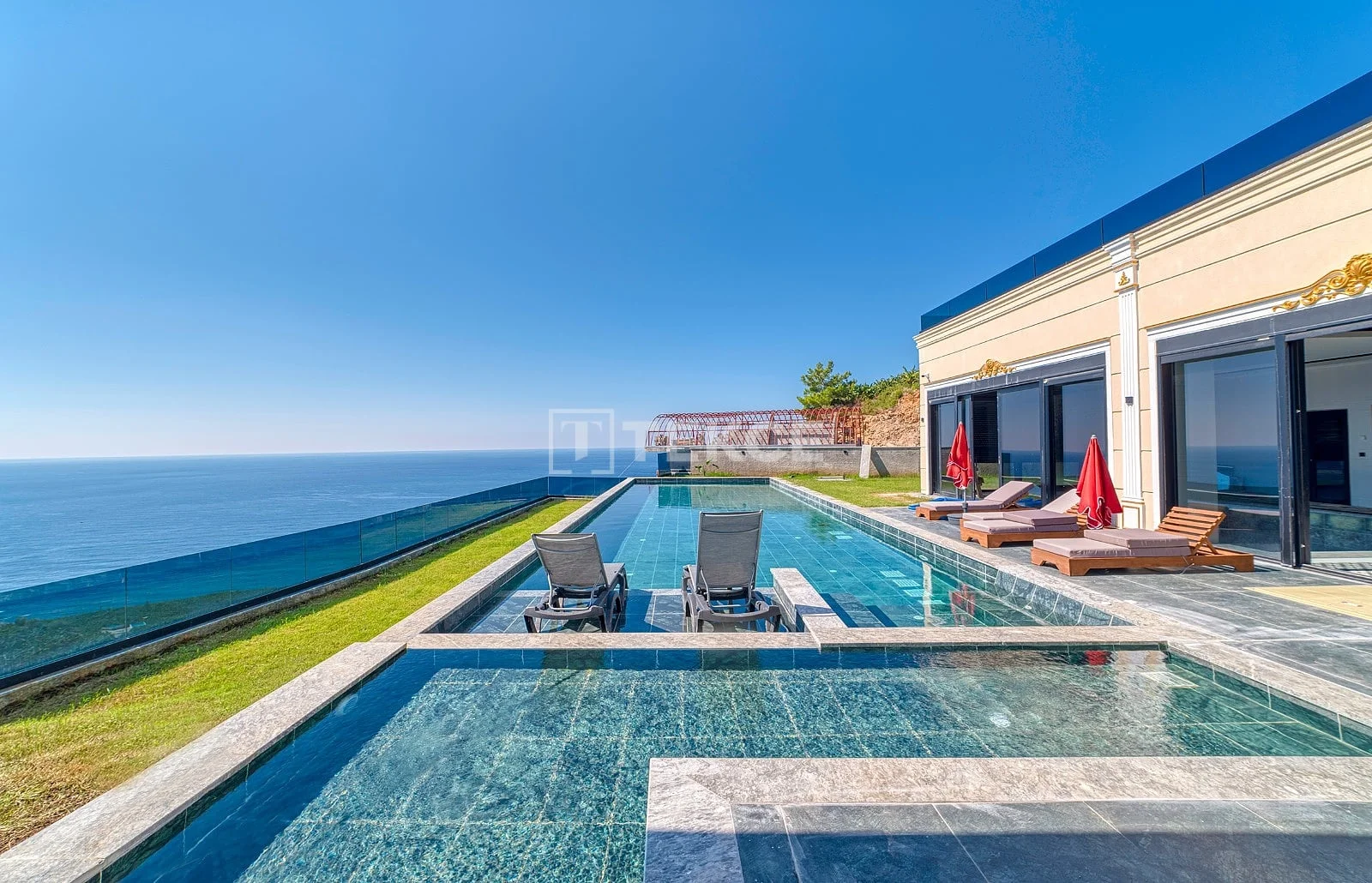 8-Bedroom Luxury Villa with Sea View in Kargicak, Alanya, photo 4