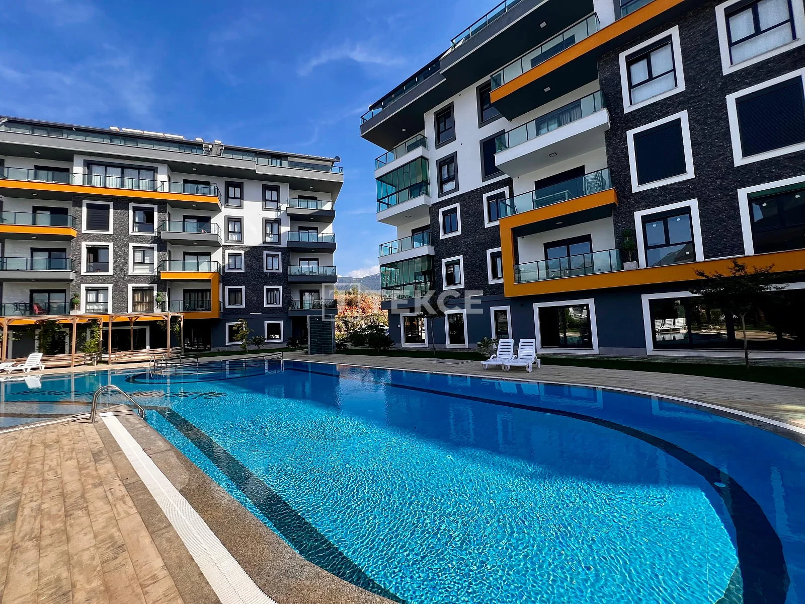1-Bedroom Apartment with Balcony and Terrace in Oba, Alanya, photo 3