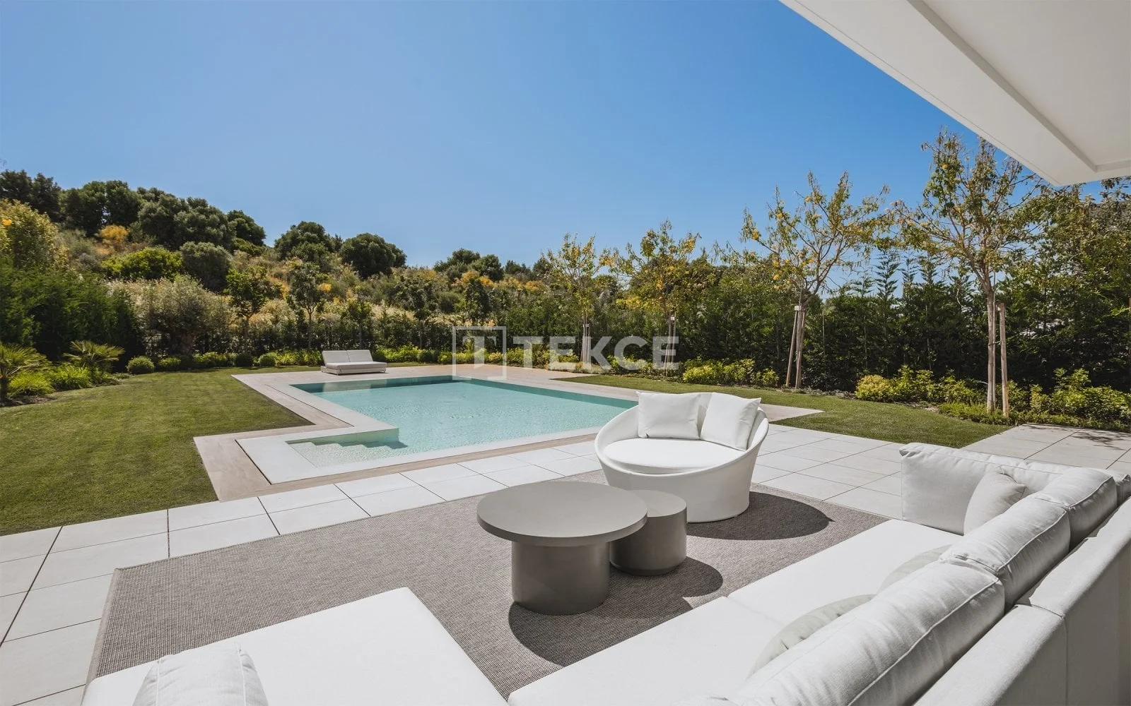 Modern 4-Bedroom Villa with Private Pool in Estepona, photo 4