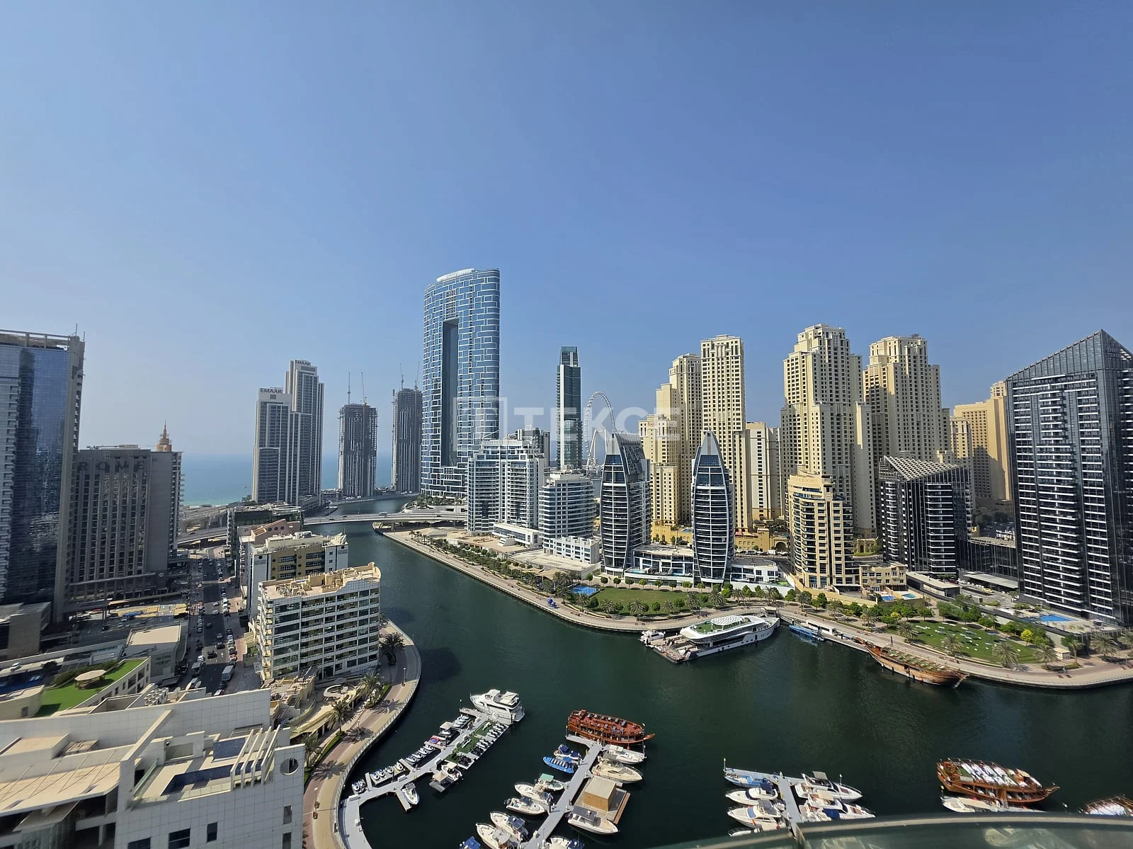 2-Bedroom Apartment with Sea View in Dubai Marina, Dubai, photo 2