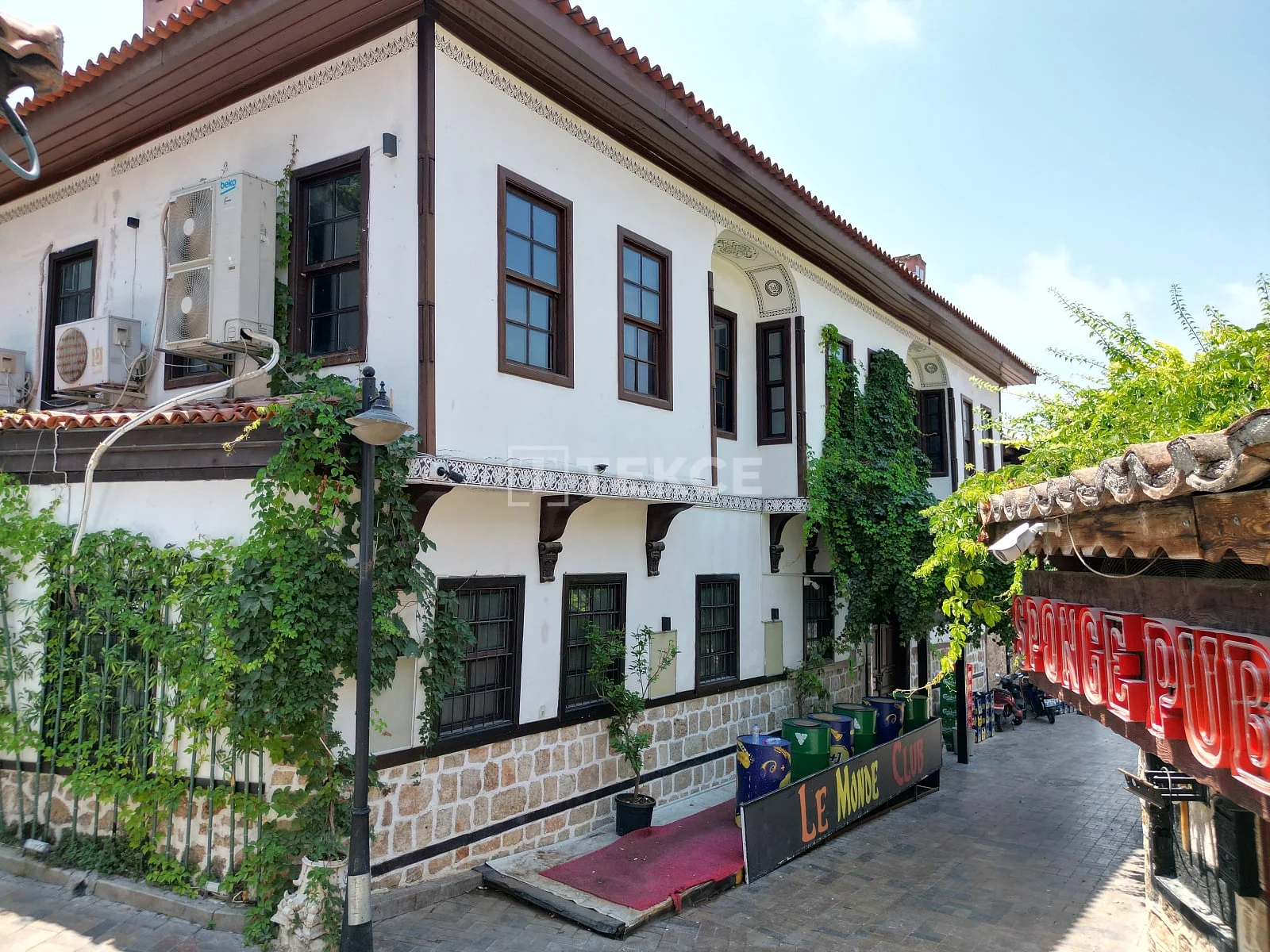 Commercial Property in Historic Antalya City Center, Under 1 km from the Sea, photo 3