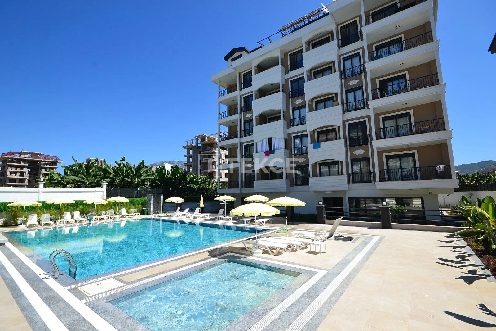 2-Bedroom Penthouse and Apartment with Sea View in Kargicak, Alanya