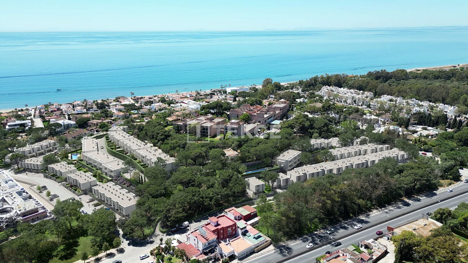 3-Bedroom Townhouse 500 m from the Beach in Marbella, photo 2
