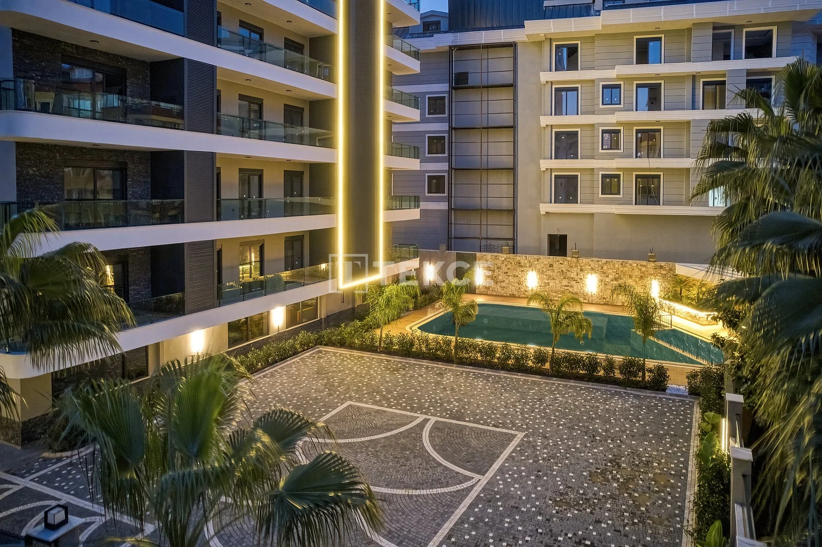 1-Bedroom Apartment with Sea and City Views in Alanya, photo 3