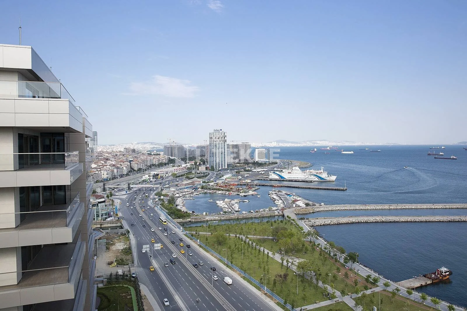Квартира 5 комнат (4 спальни) на первой линии у моря в Бакыркёй, Стамбул, фото 3