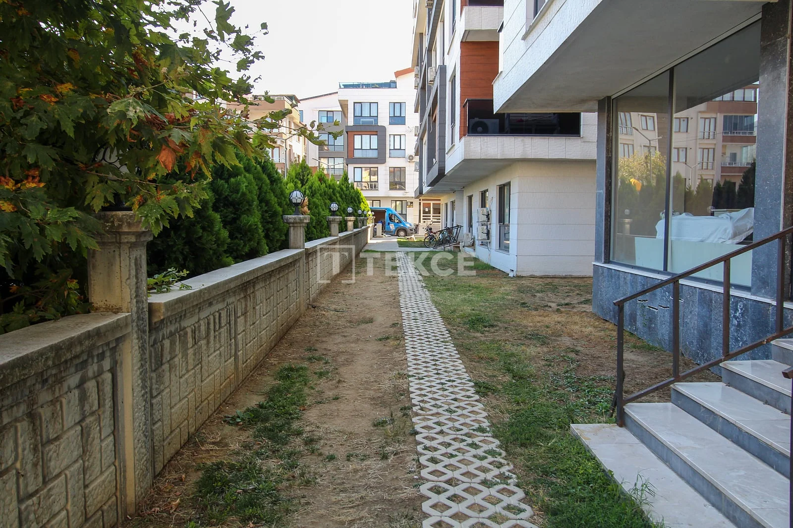 1-Bedroom (2+1) Apartment with Sea and City Views in Çinarçık, photo 5