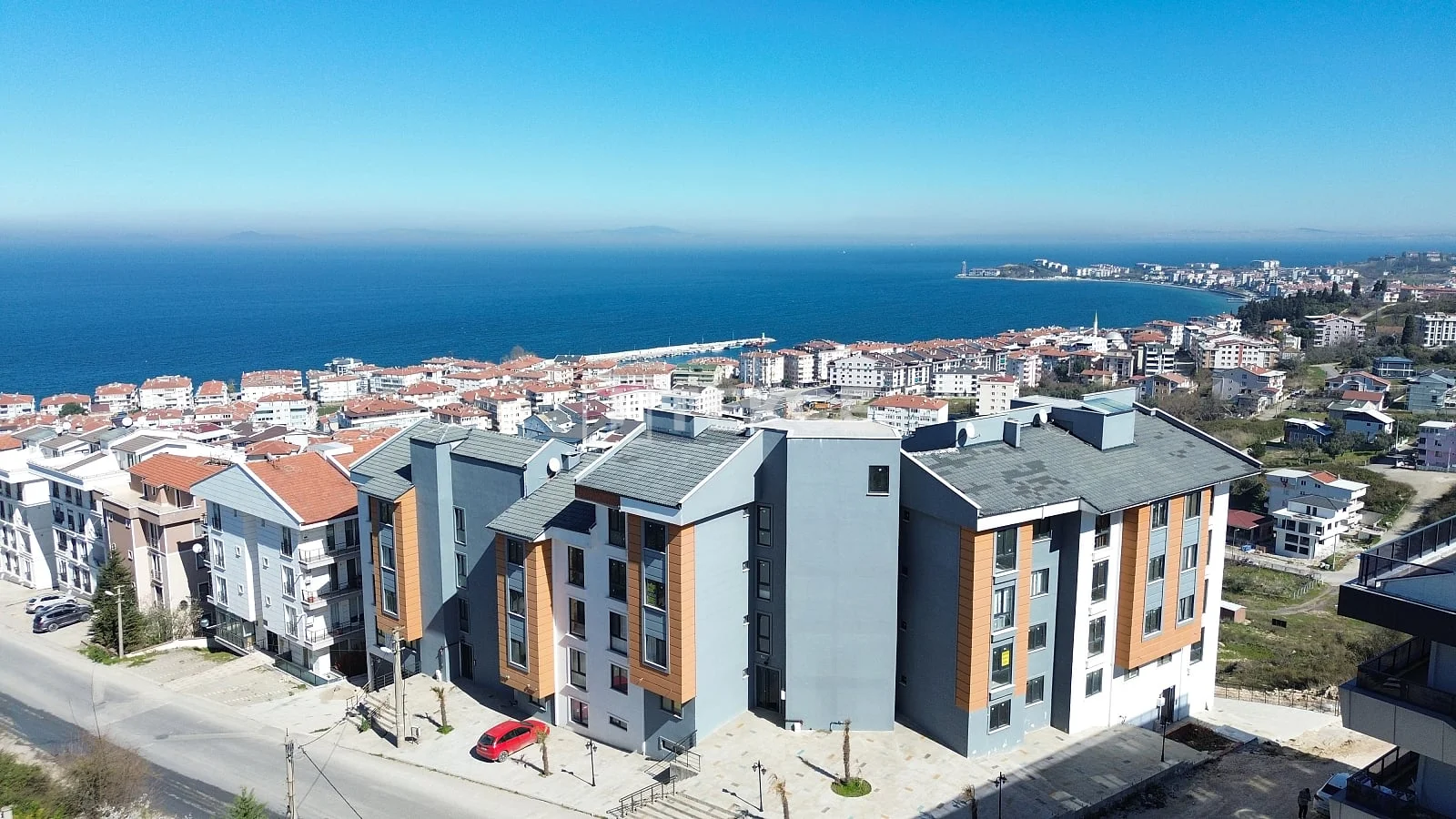 3-Bedroom Apartment with Sea View in Cinarcik