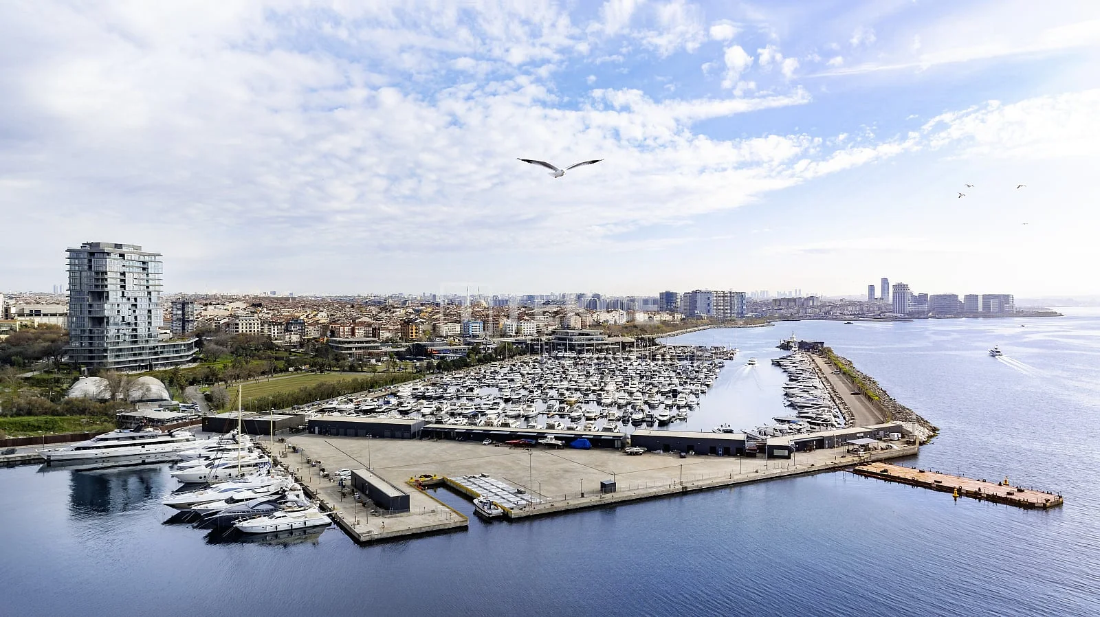 Квартира 4 комнаты (3 спальни) с видом на море в Бакыркёе, Стамбул, фото 3