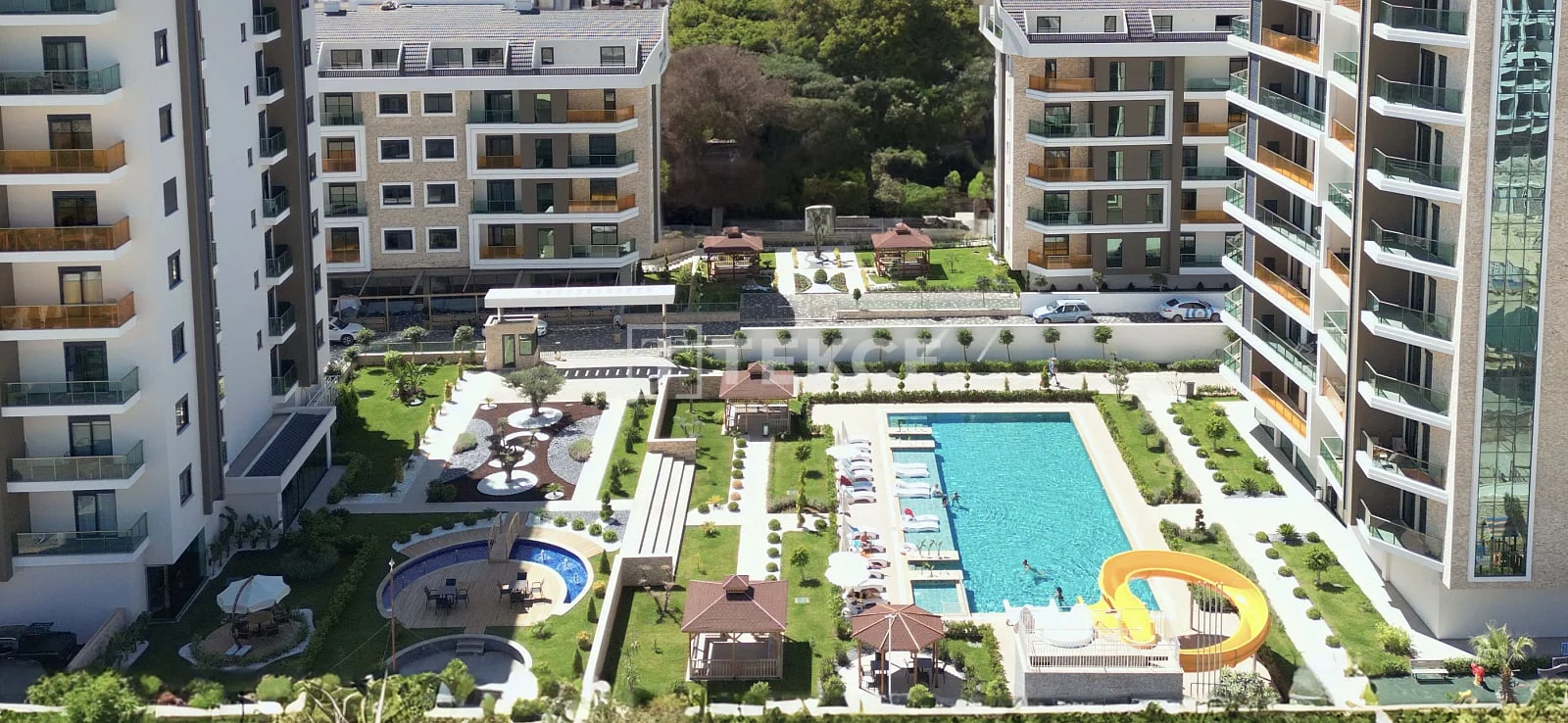 2-Bedroom Apartment with Balcony in Avsallar, Alanya, photo 2