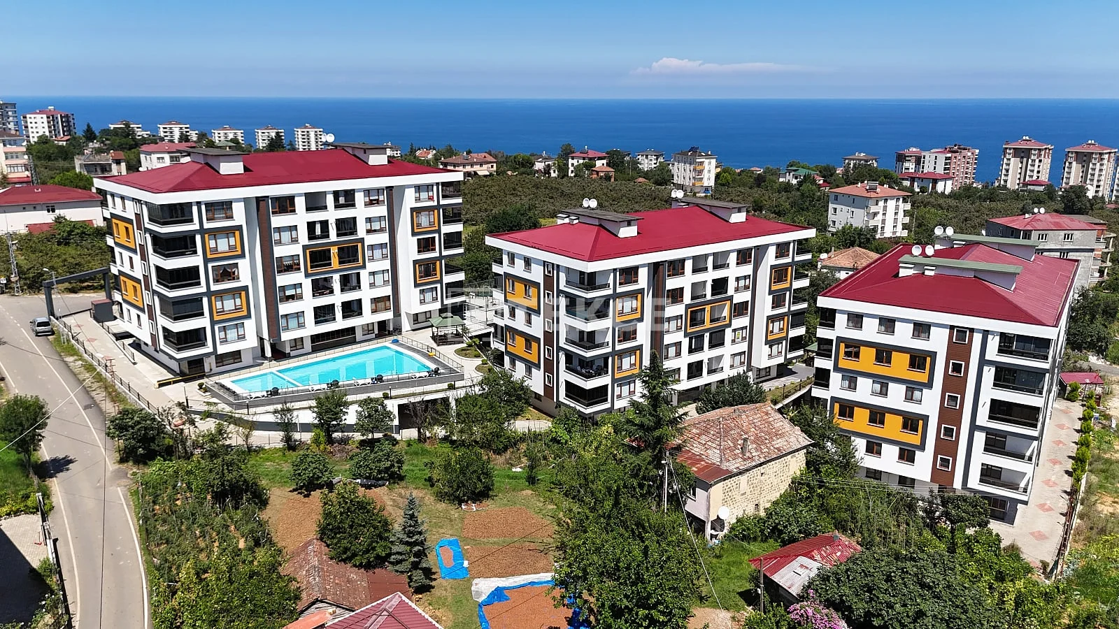 Квартира 4 комнаты (3 спальни) с видом на море в Трабзоне, фото 2