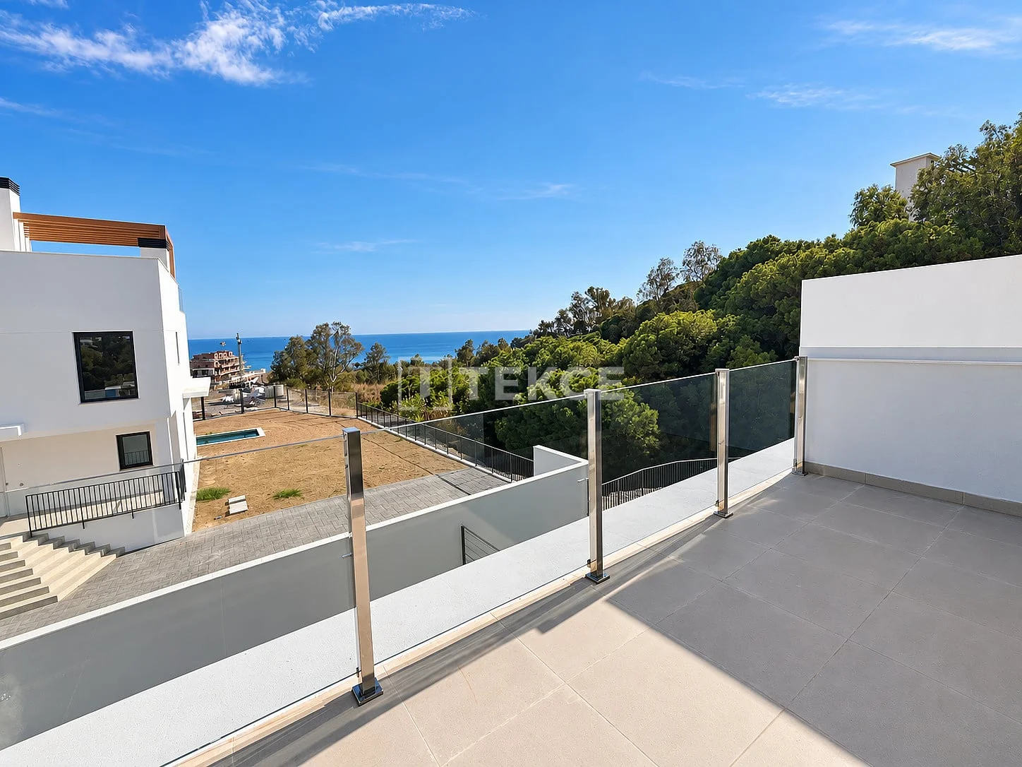 3-Bedroom Duplex Villa with Private Pool in Benalmadena, photo 5