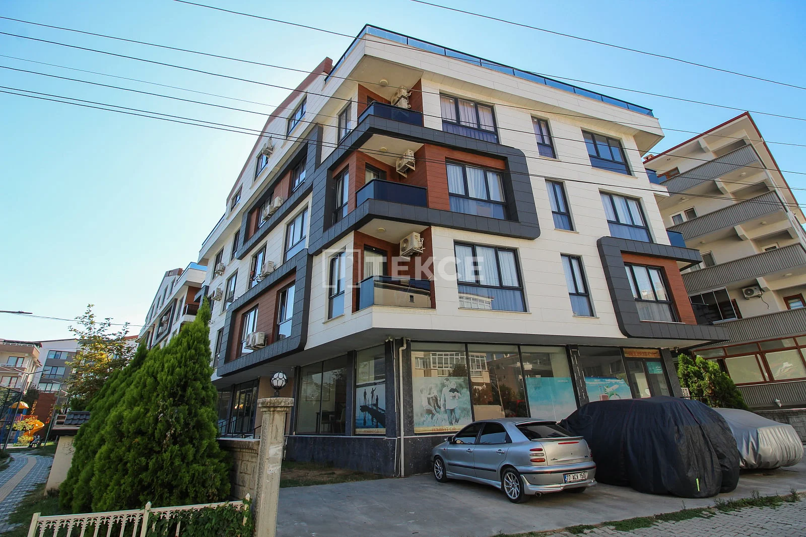1-Bedroom (2+1) Apartment with Sea and City Views in Çinarçık, photo 2