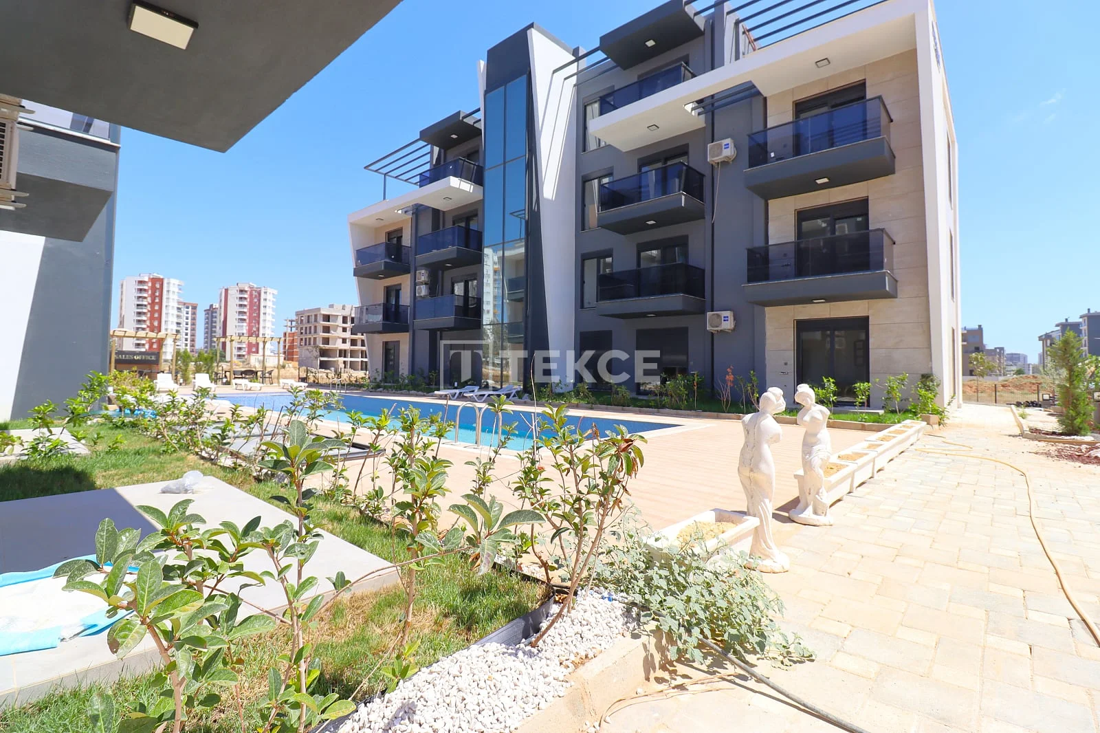 1-Bedroom Apartment with Garden in Aksu, Antalya