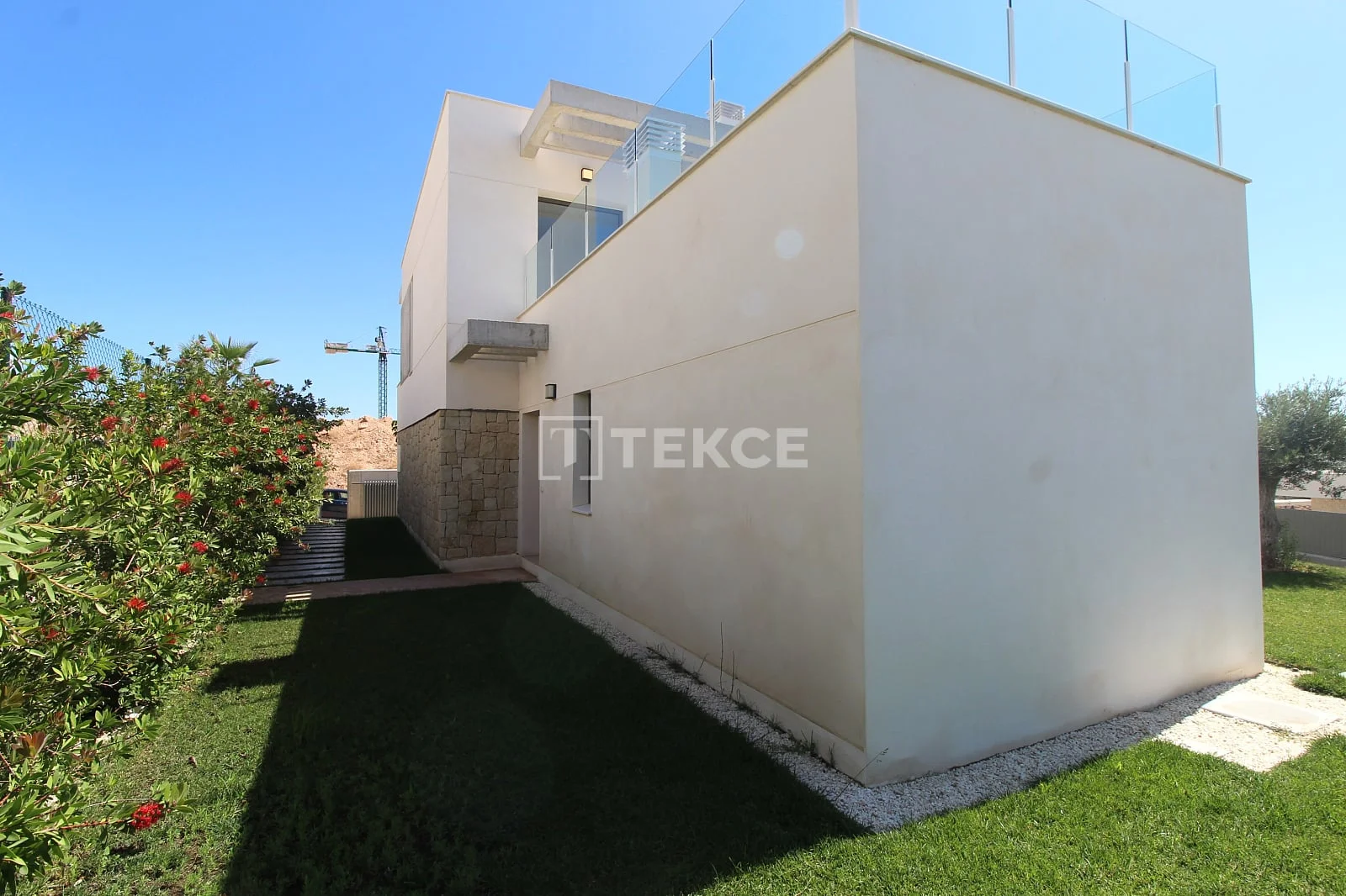 4-Bedroom Villa with Private Pool and Sea Views in Finestrat, photo 5