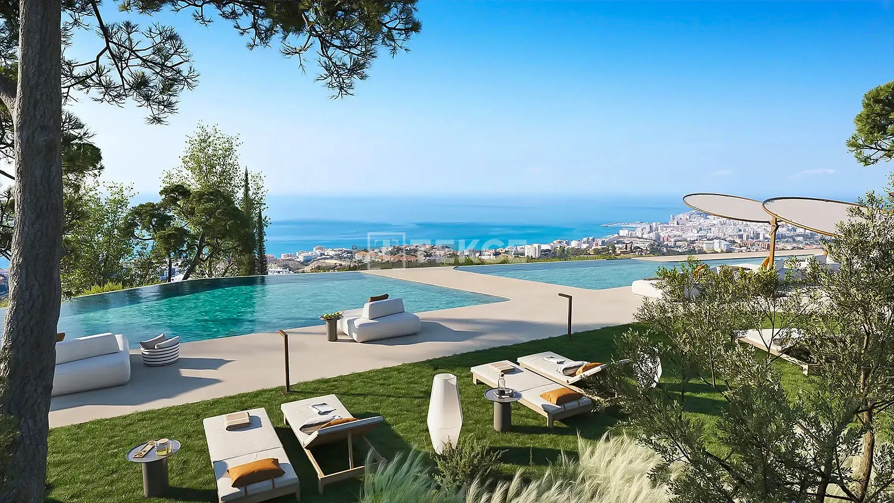 2-Bedroom Penthouse with Sea View in Fuengirola, photo 2