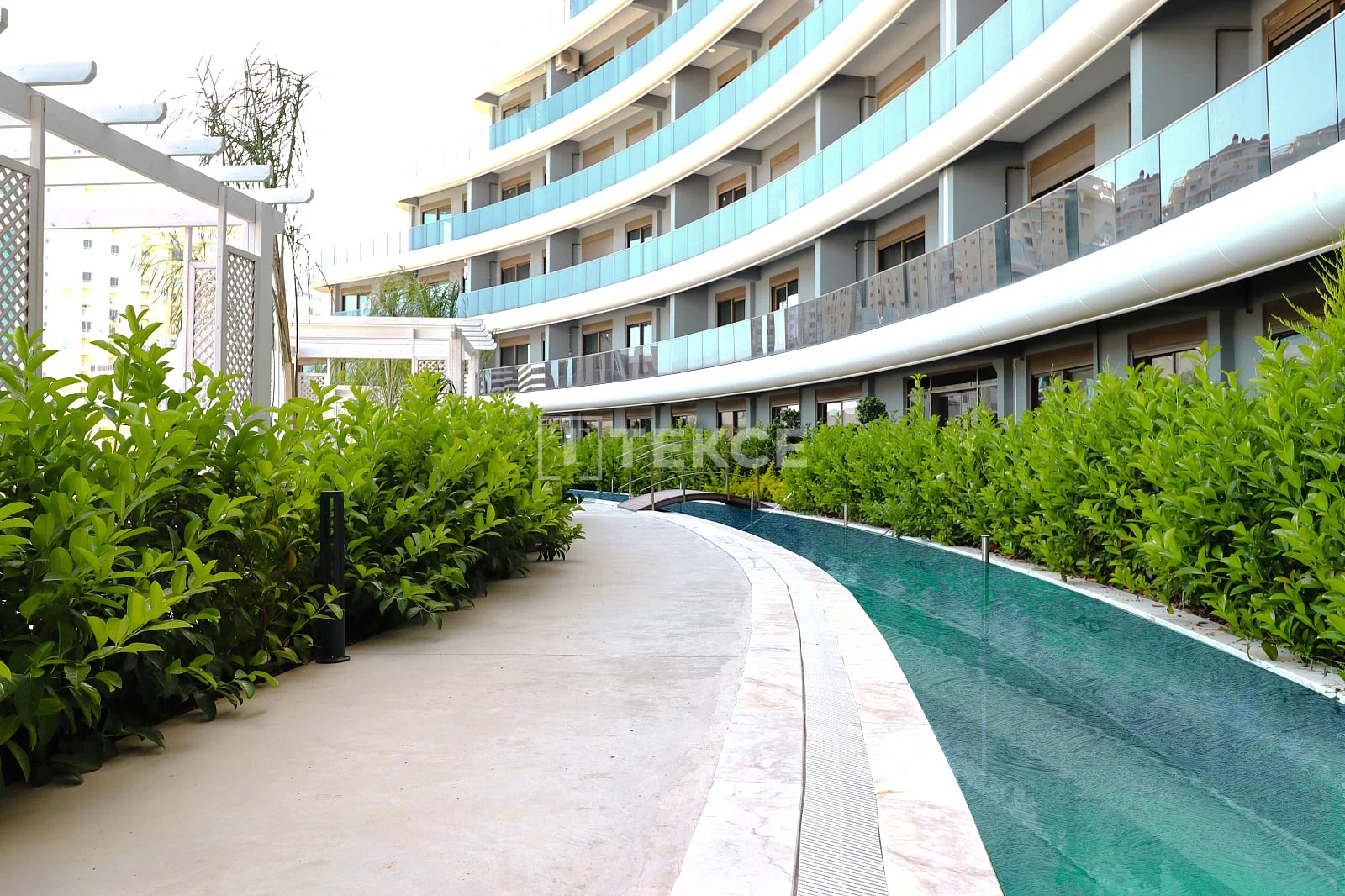 1-Bedroom Apartment with Private Pool in Aksu, Antalya