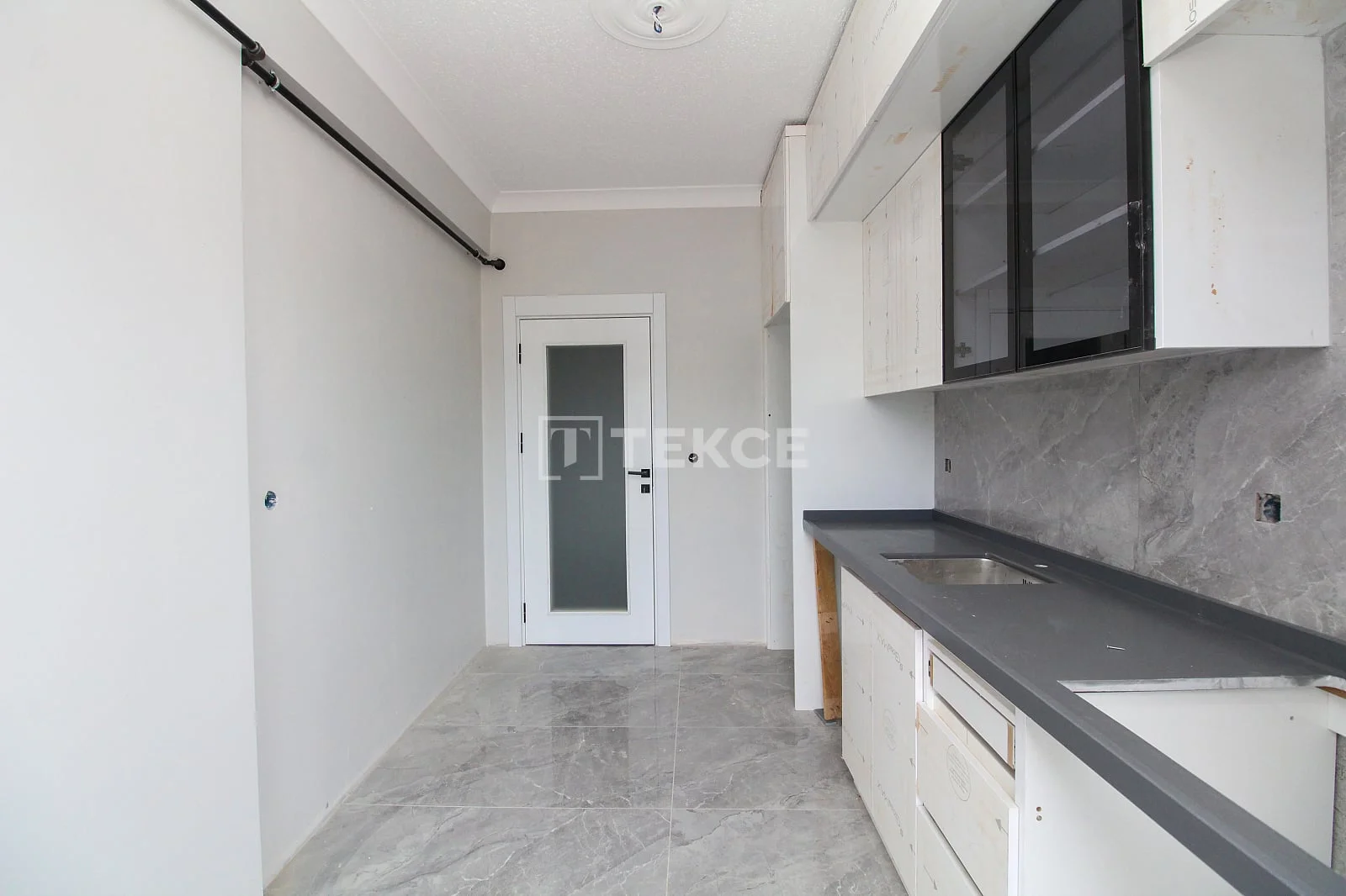 3-Bedroom Apartment with Sea View in Altinova, Alanya, photo 5