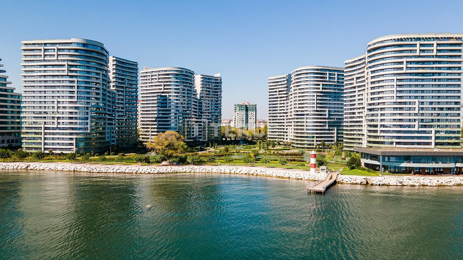 1-Bedroom Apartment with Sea View in Bakirkoy, Istanbul