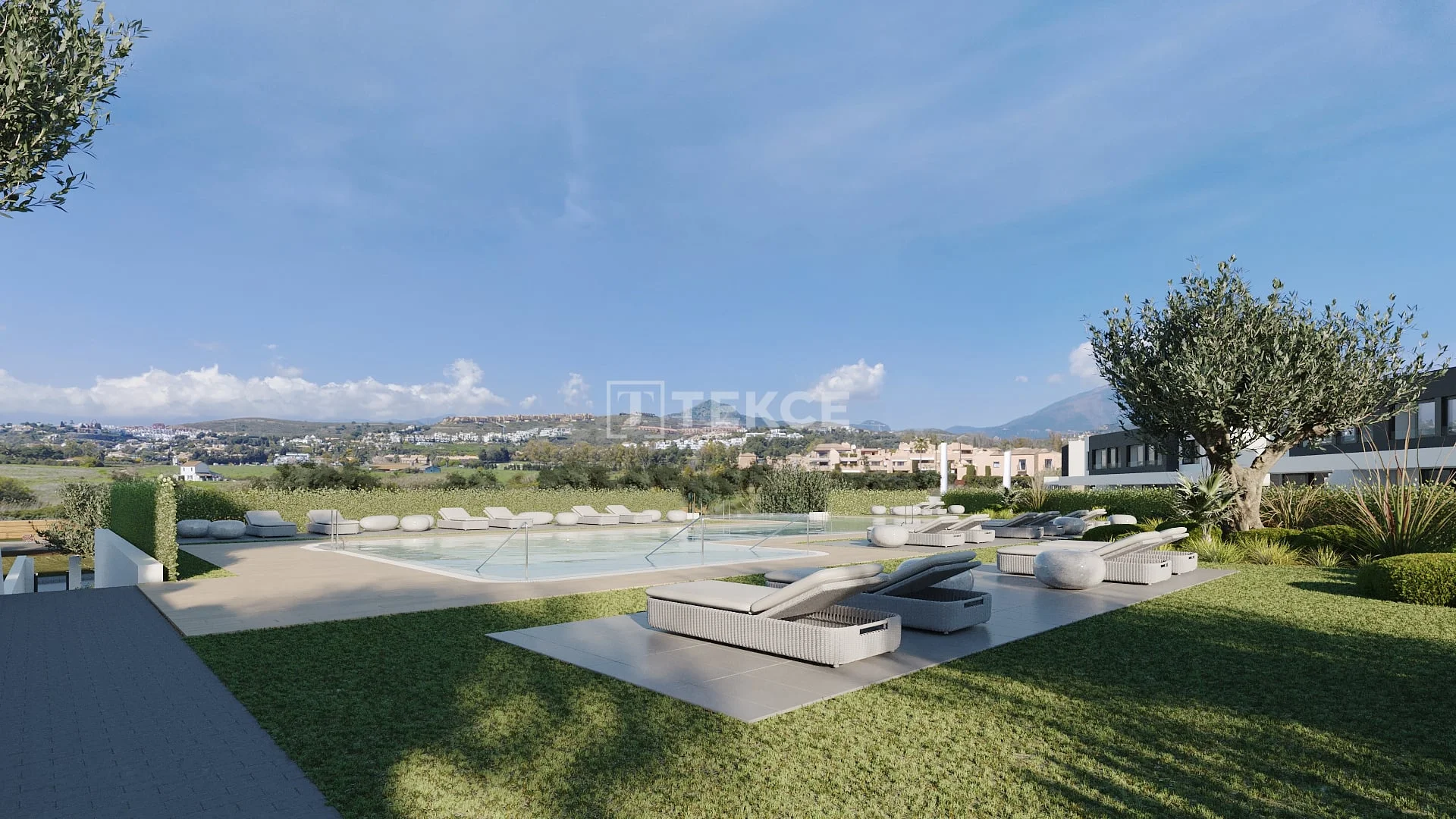 3-Bedroom Villa with Sea View in Estepona, photo 3