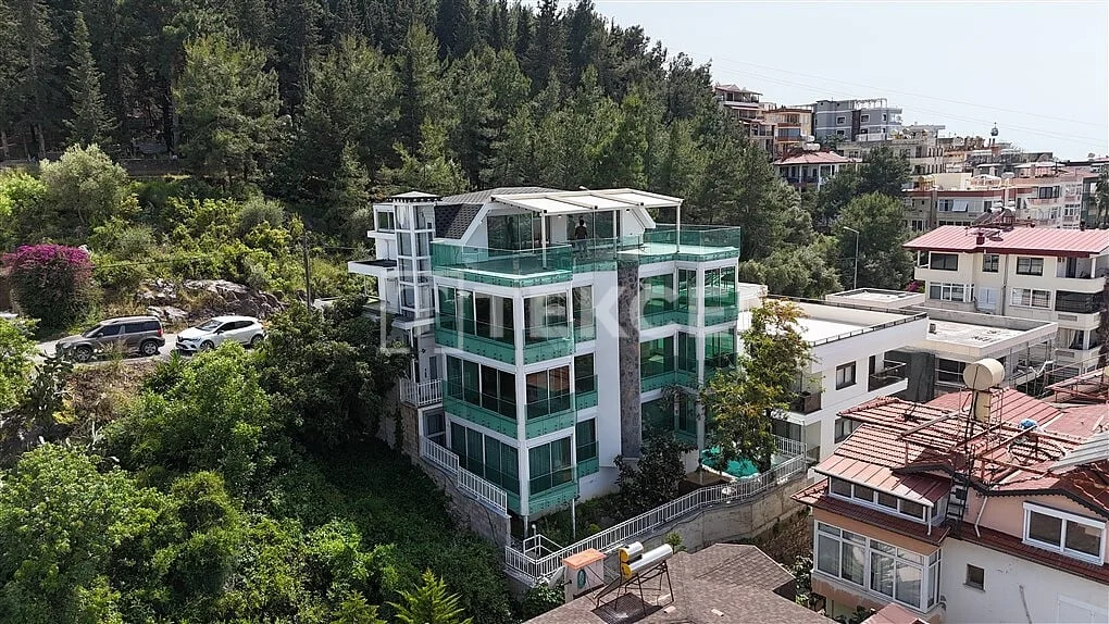 4-Bedroom Penthouse with Panoramic Sea View in Alanya, photo 3